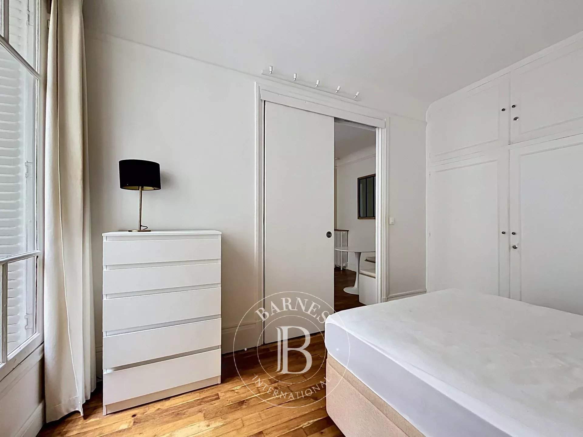 Paris  - Apartment 1 Bedroom - picture 8