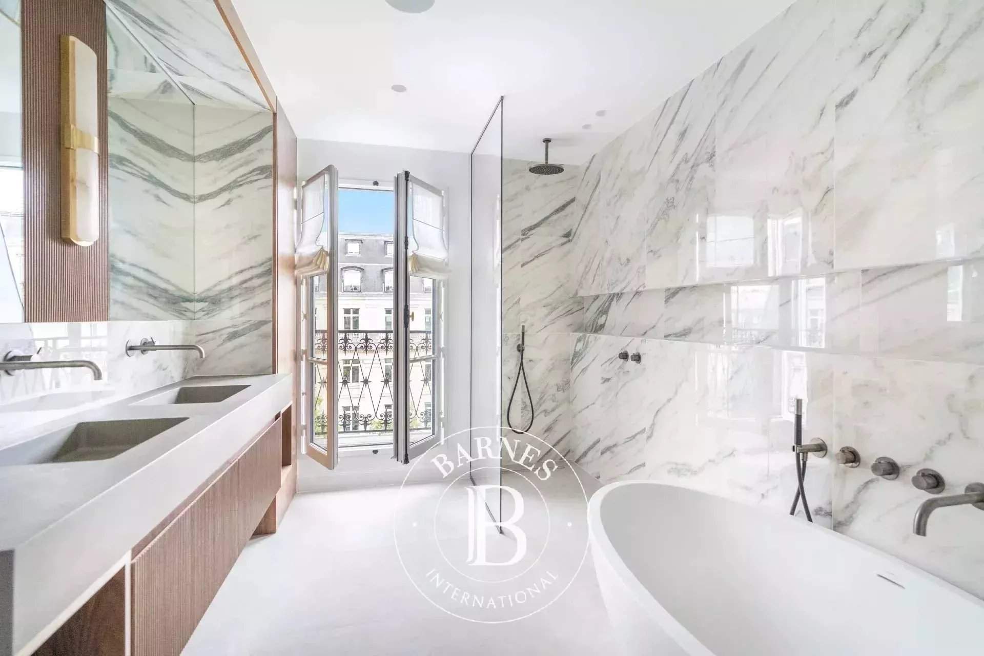 Paris  - Appartement 6 Pi&egrave;ces - picture 6