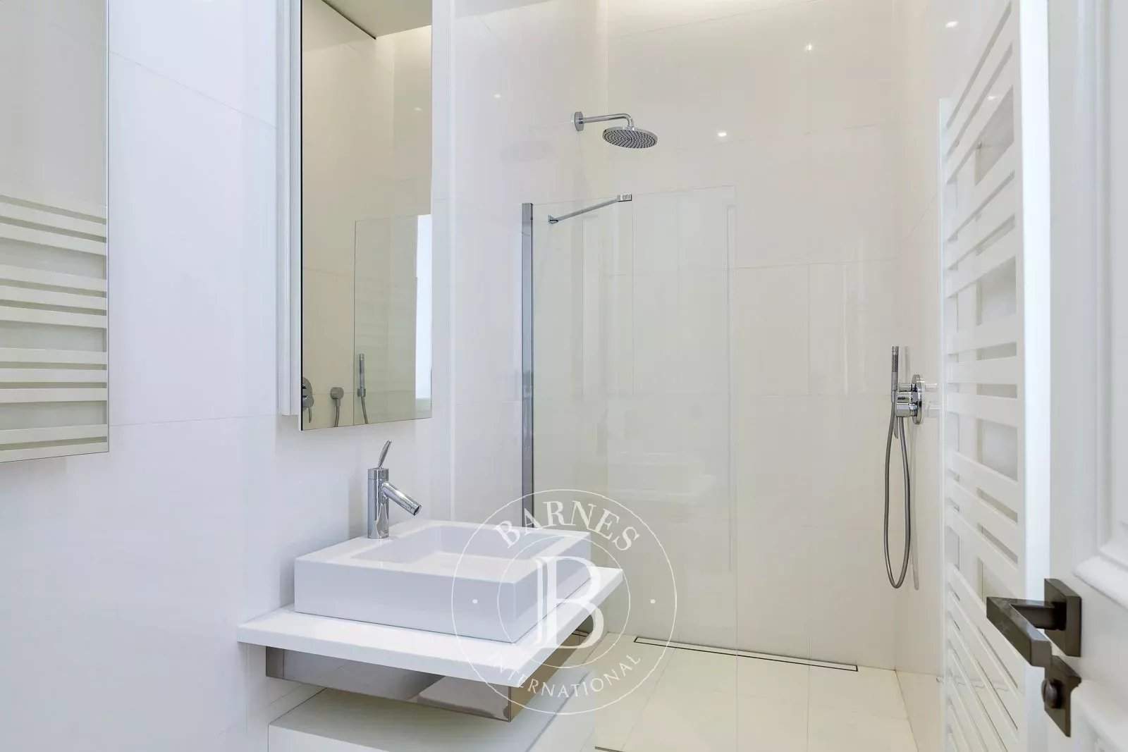 Paris  - Appartement 5 Pi&egrave;ces 3 Chambres - picture 10