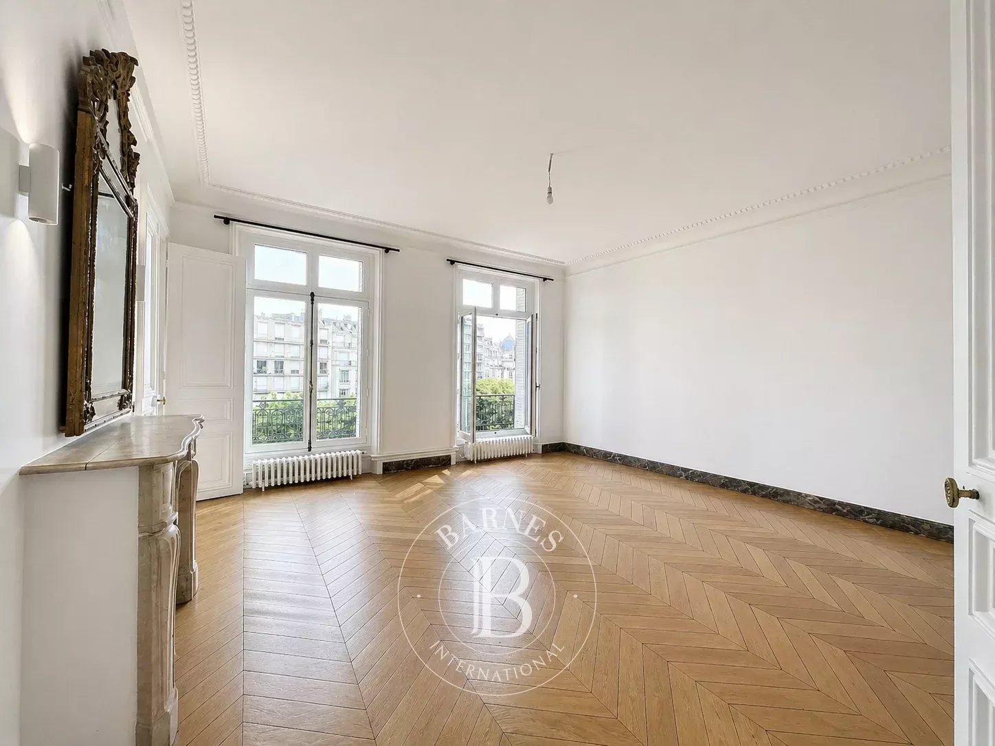 Paris  - Appartement 8 Pi&egrave;ces 5 Chambres - picture 3
