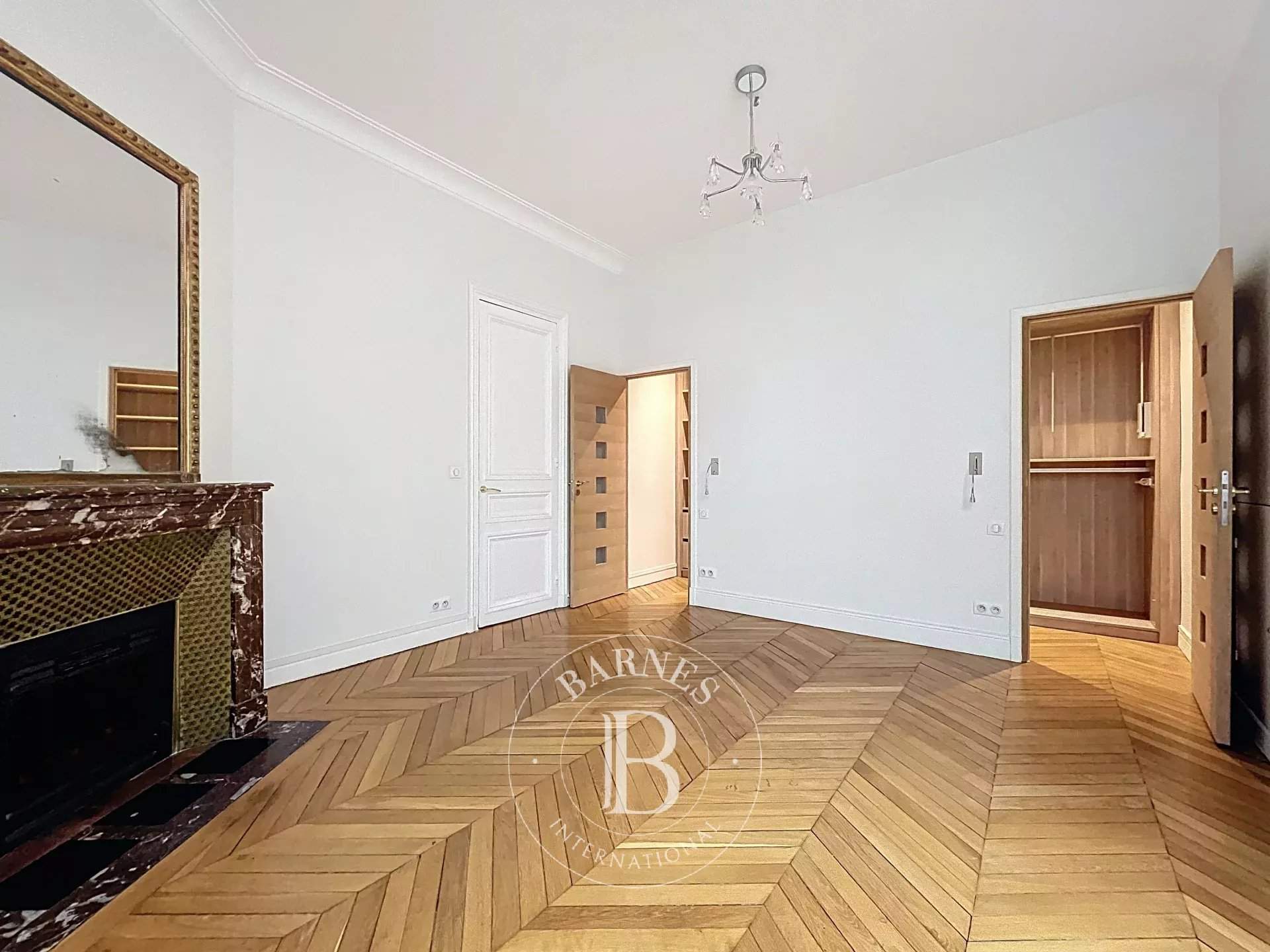 Paris  - Apartment 4 Bedrooms - picture 12