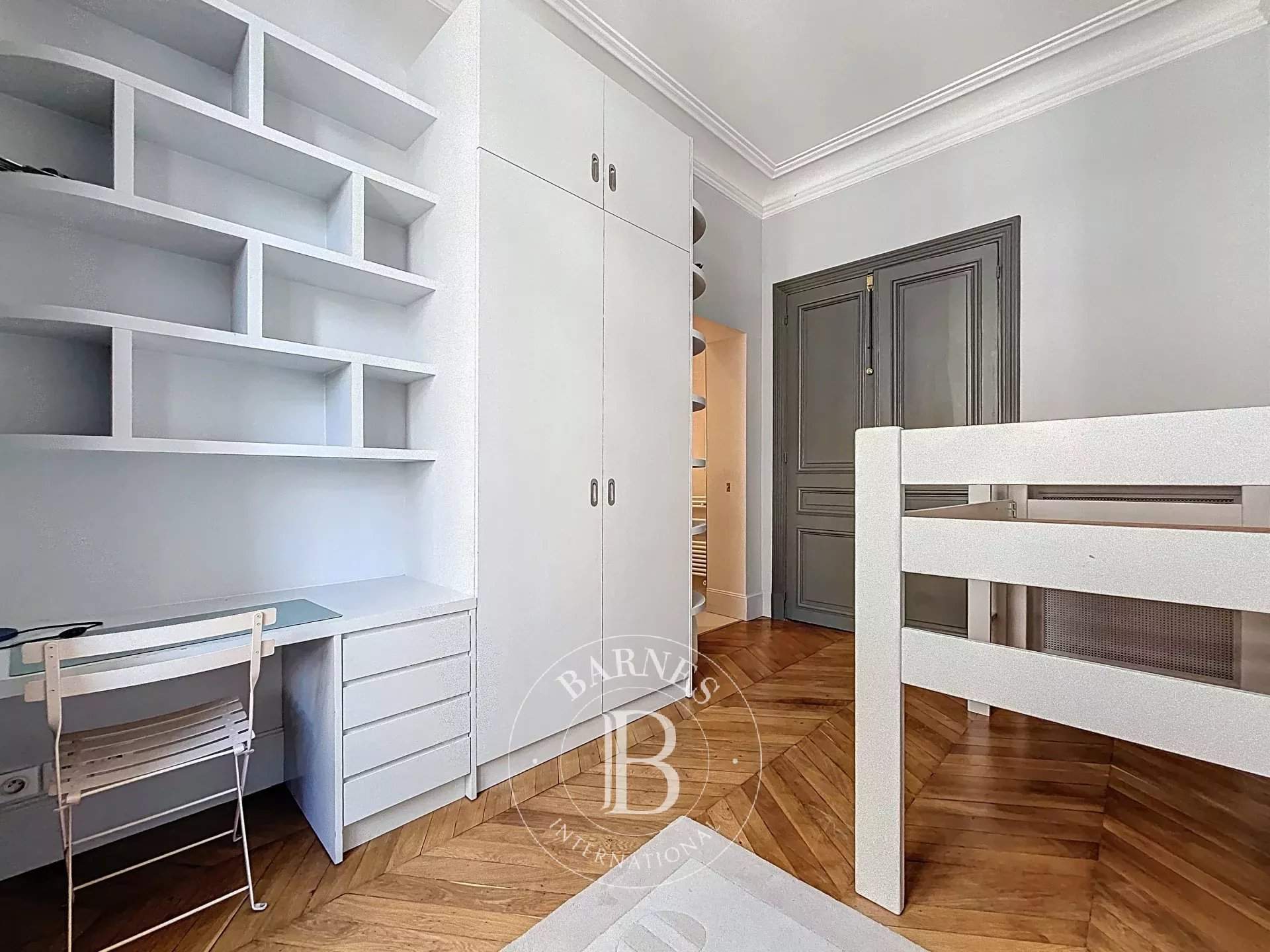 Paris  - Appartement 5 Pièces 4 Chambres - picture 8