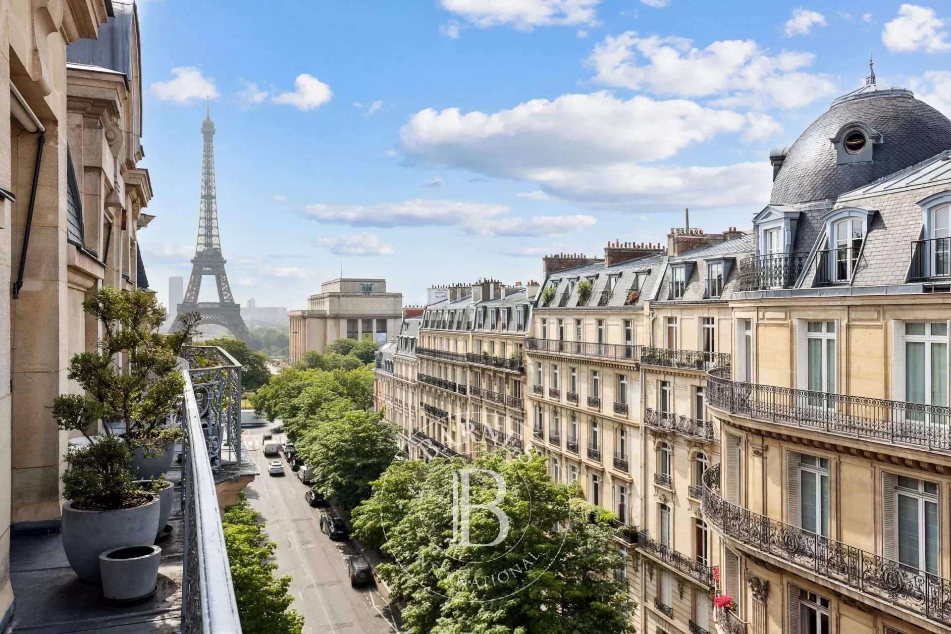 Paris  - Apartment 5 Bedrooms - picture 1