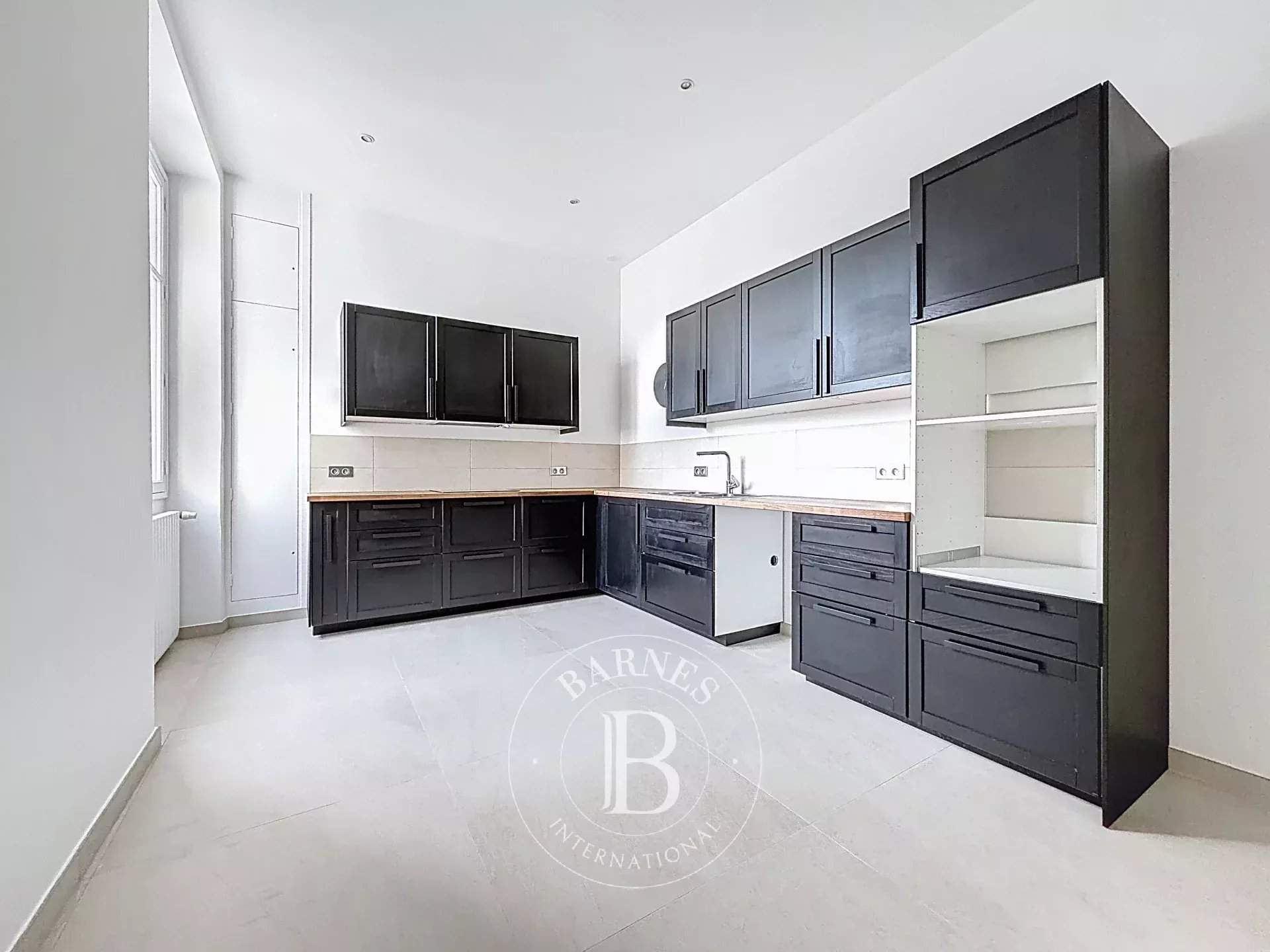 Paris  - Apartment 3 Bedrooms - picture 4