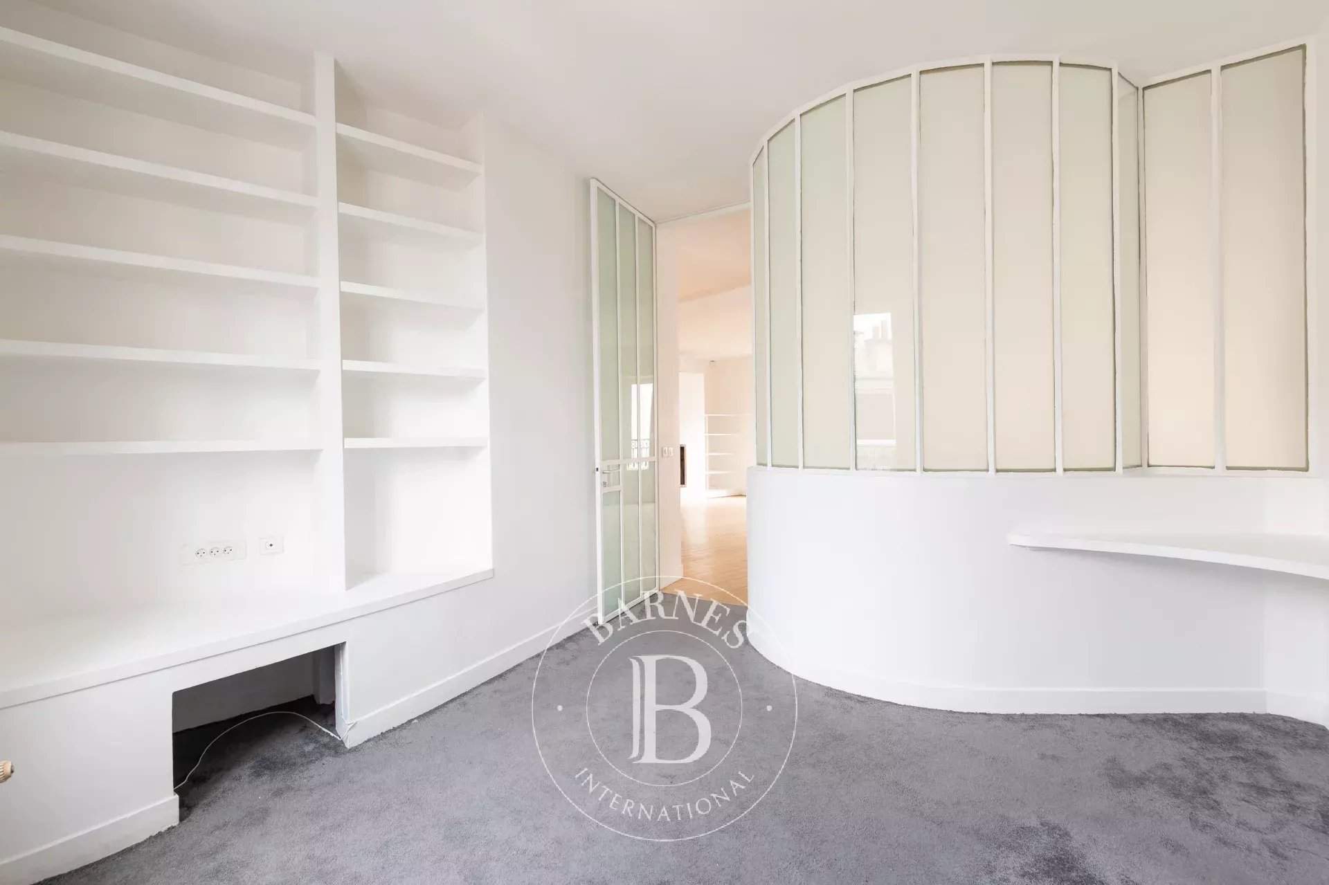 Paris  - Apartment 5 Bedrooms - picture 9