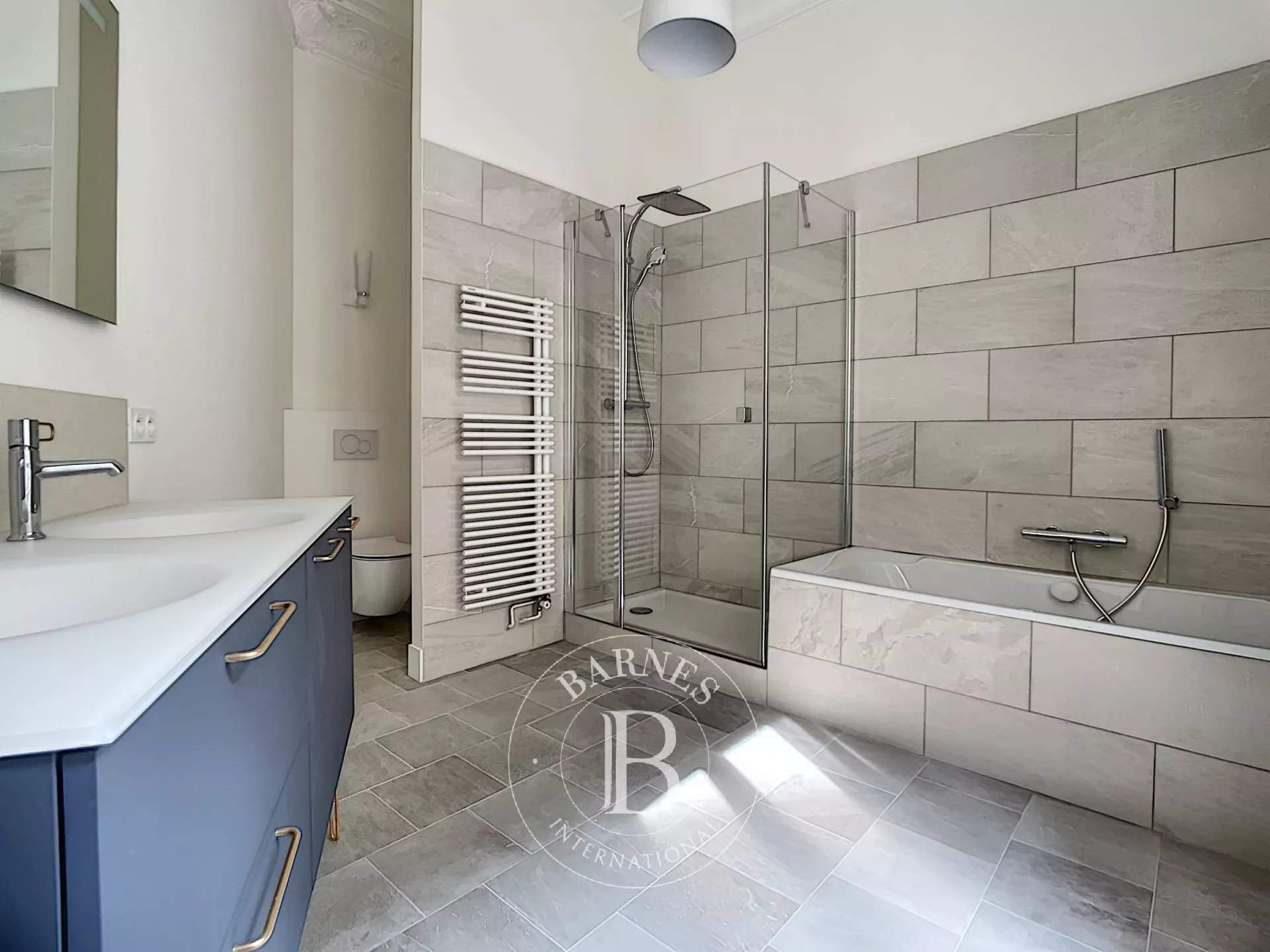 Paris  - Apartment 3 Bedrooms - picture 13