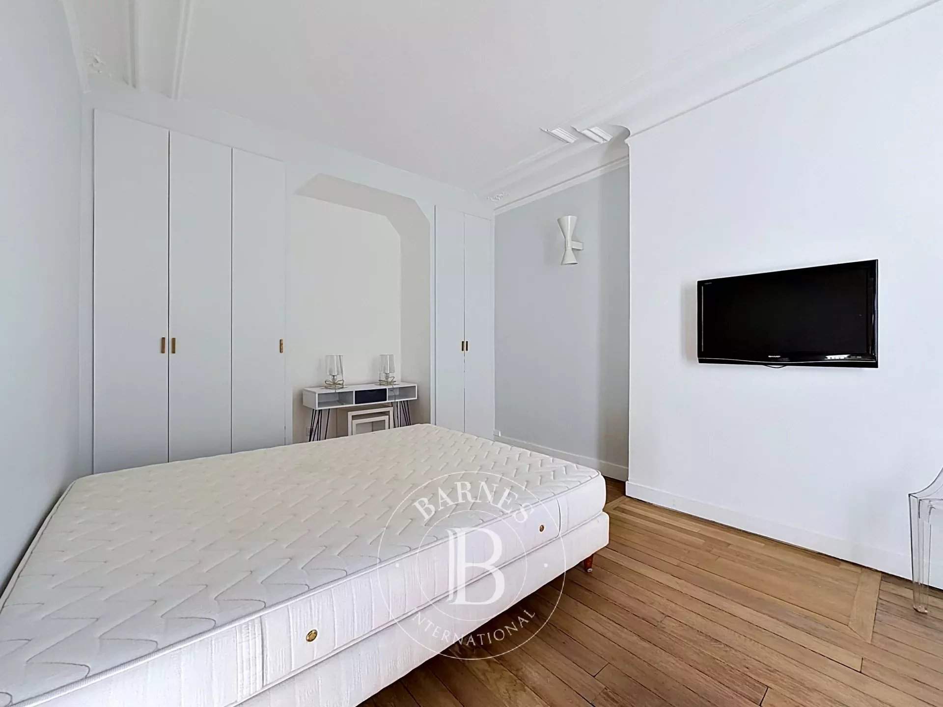 Paris  - Appartement 5 Pi&egrave;ces 3 Chambres - picture 10