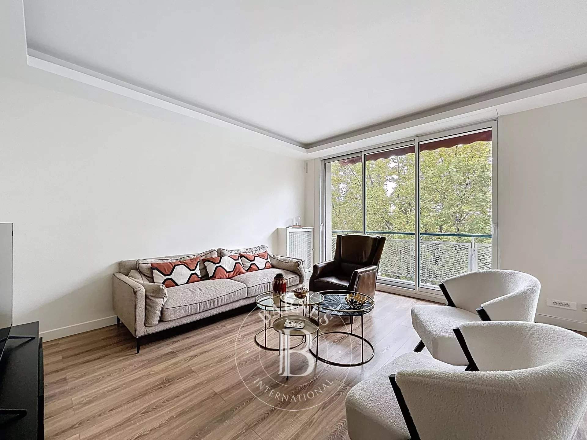 Paris  - Appartement 3 Pi&egrave;ces 2 Chambres - picture 11