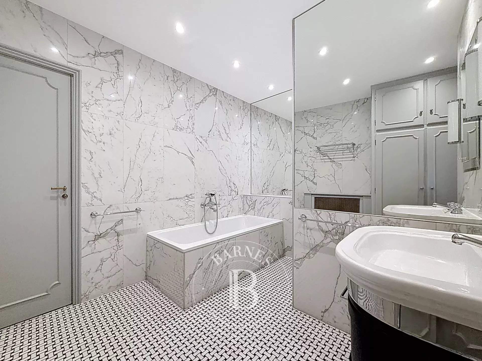 Paris  - Appartement 3 Pi&egrave;ces, 1 Chambre - picture 11