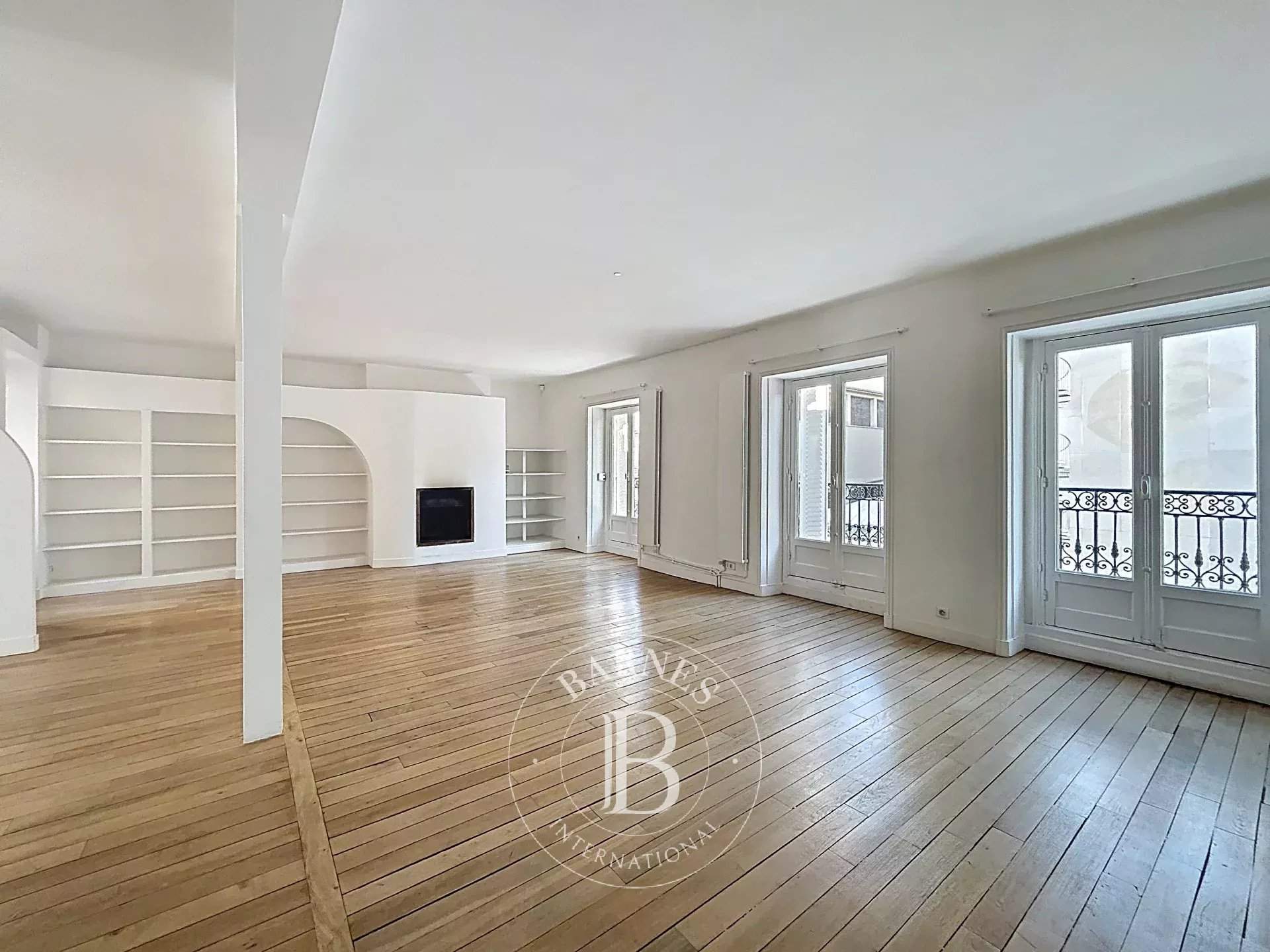 Paris  - Apartment 5 Bedrooms - picture 4