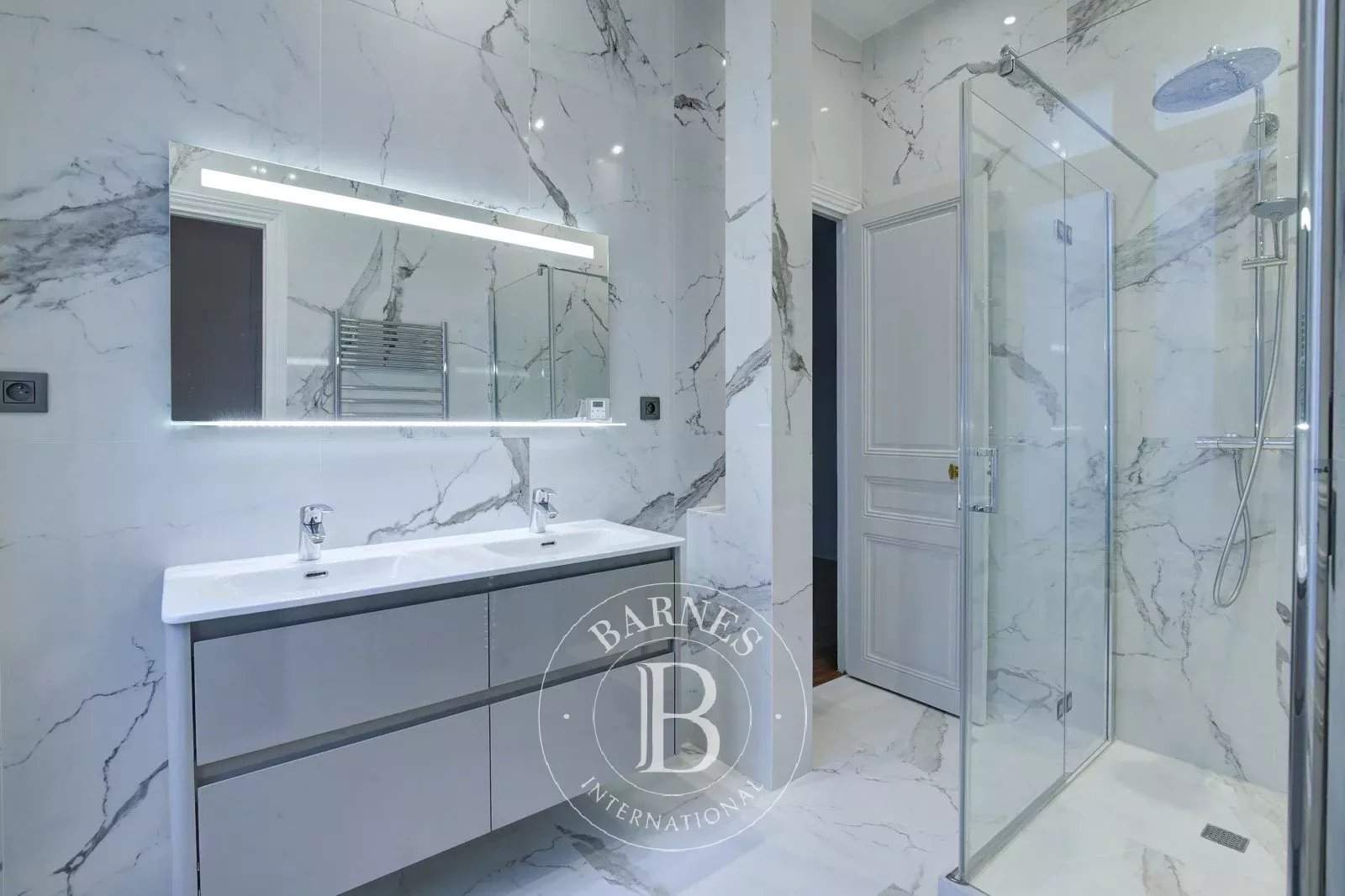 Paris  - Appartement 7 Pièces 4 Chambres - picture 6