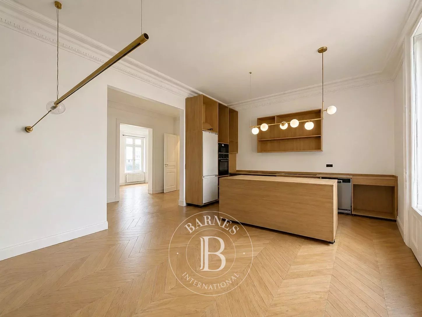 Paris  - Appartement 8 Pi&egrave;ces 5 Chambres - picture 8