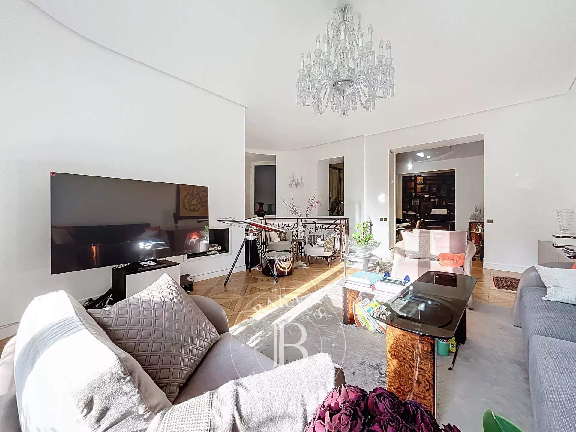 Paris  - Appartement 6 Pi&egrave;ces 3 Chambres - picture 12