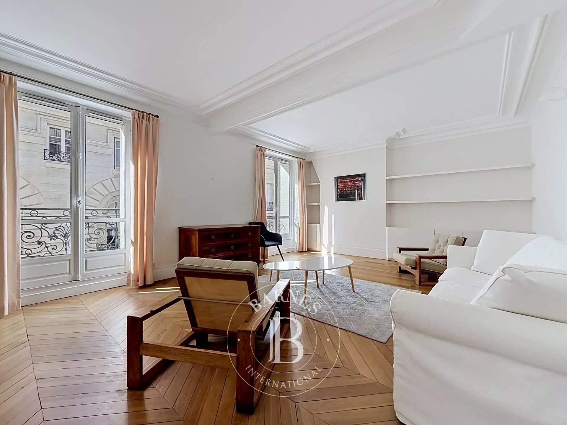 Paris  - Appartement 5 Pi&egrave;ces 3 Chambres - picture 1