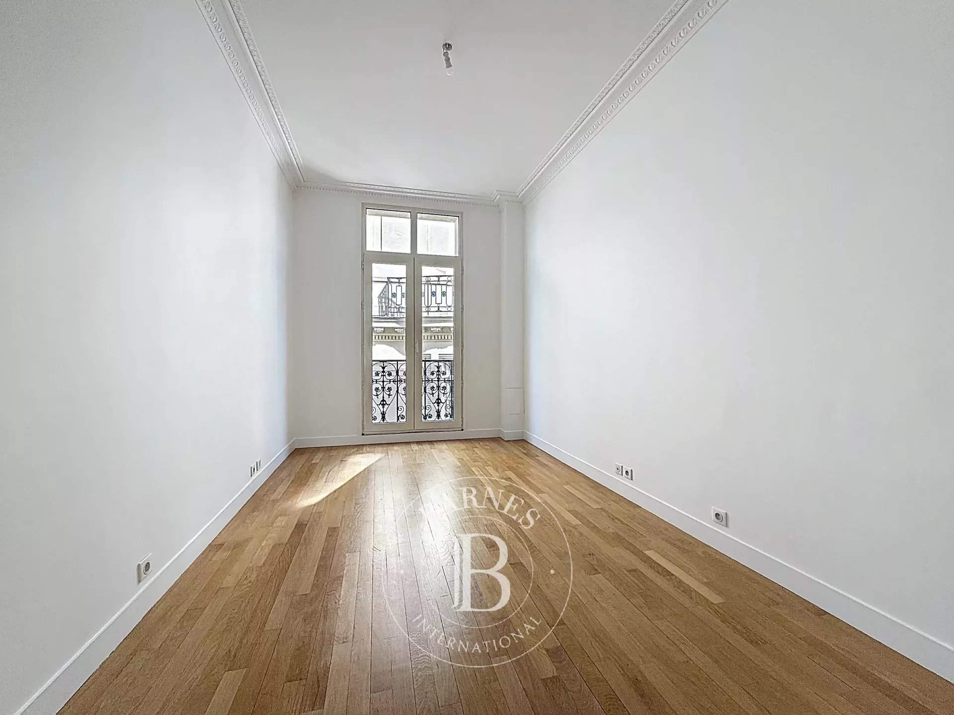 Paris  - Apartment 3 Bedrooms - picture 19