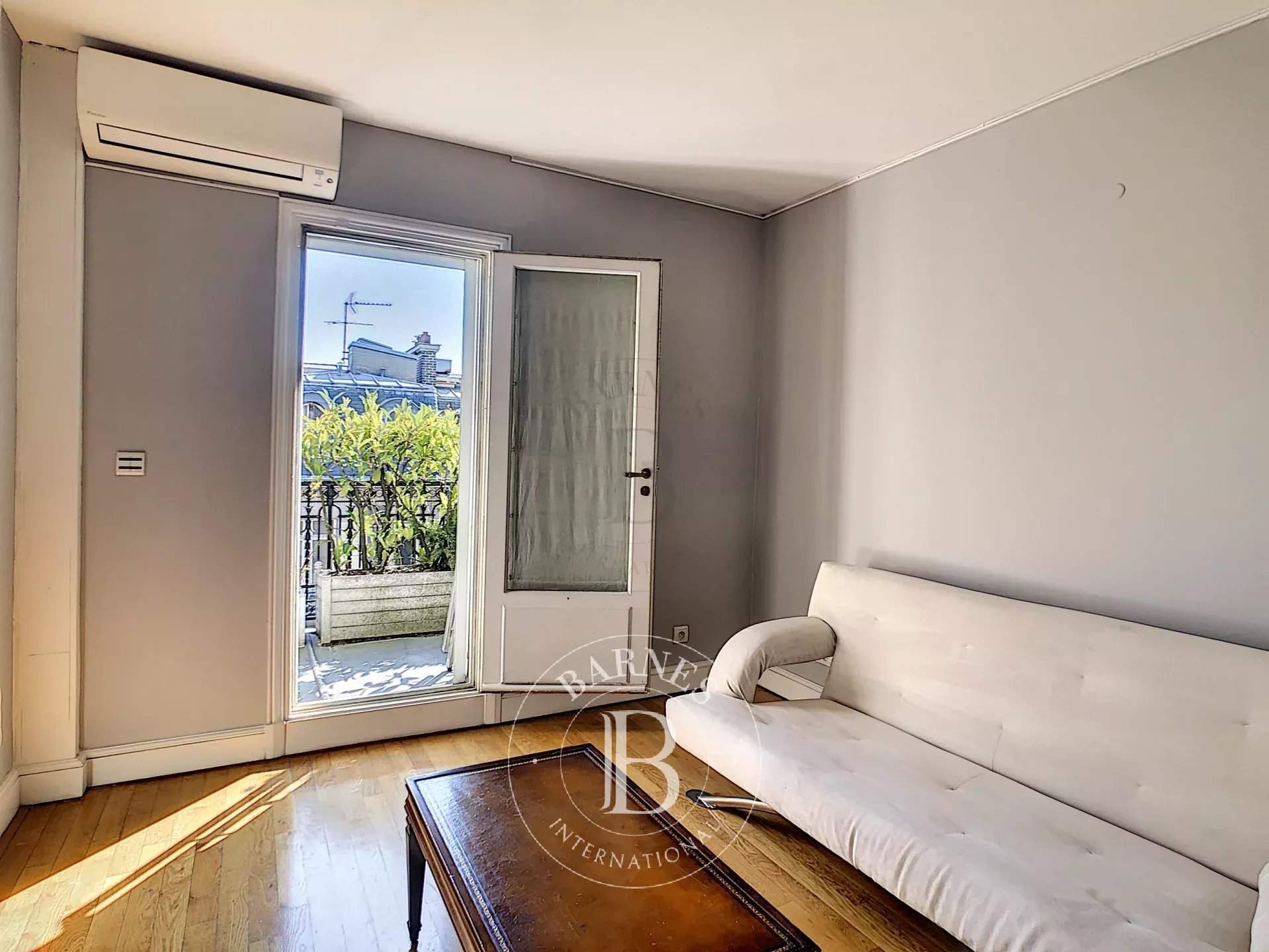 Paris  - Duplex 3 Bedrooms - picture 8