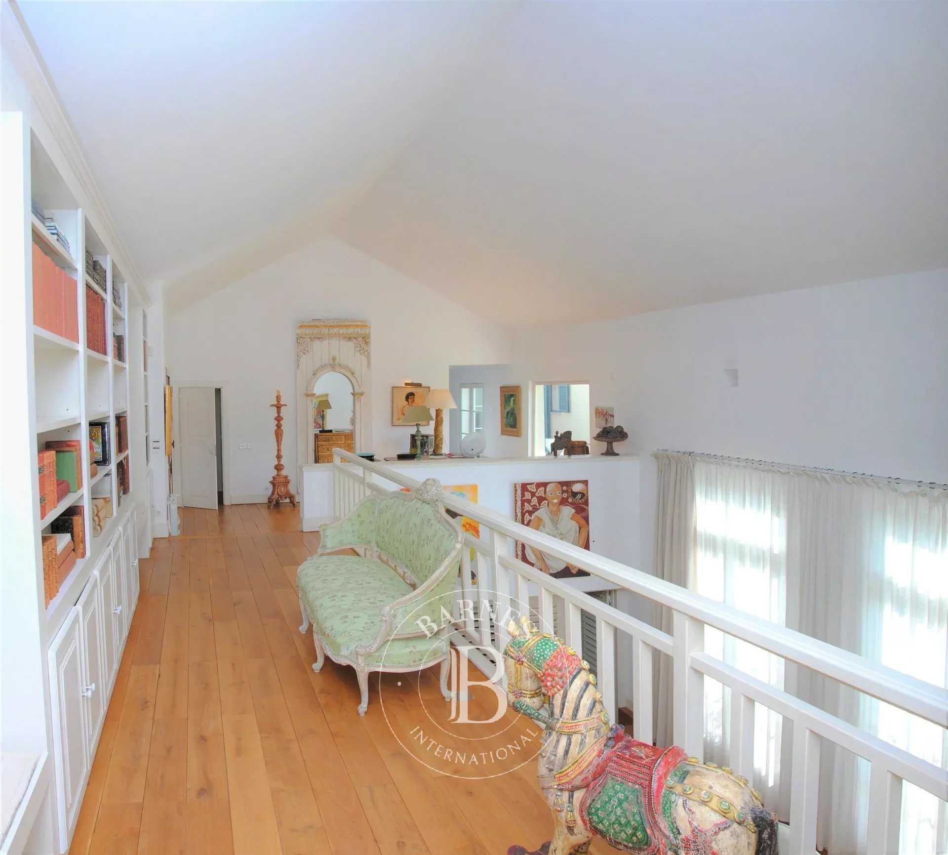 Cascais e Estoril  - Villa 5 Bedrooms