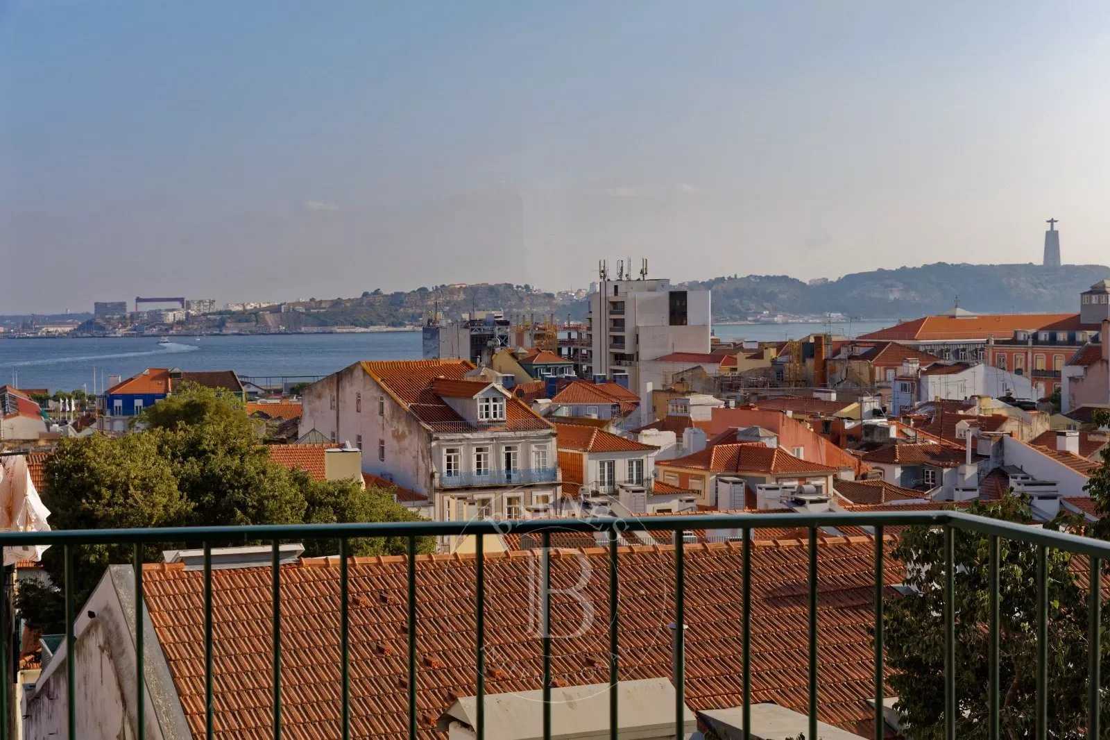 Lisboa  - Piso 5 Cuartos 3 Habitaciones