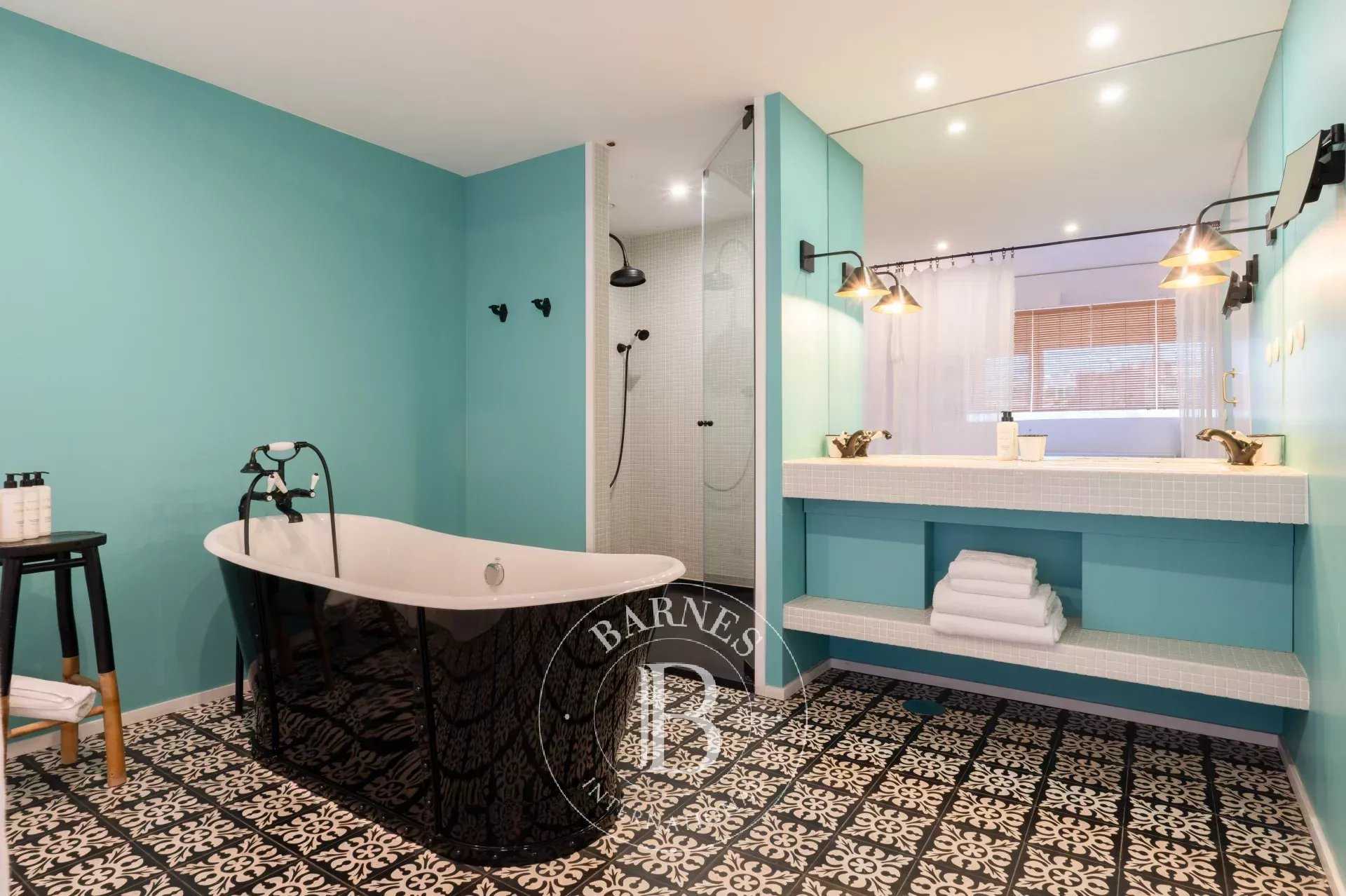 Cedofeita, Ildefonso, Sé, Miragaia, Nicolau, Vitória  - Hôtel 12 Pi&egrave;ces 10 Chambres