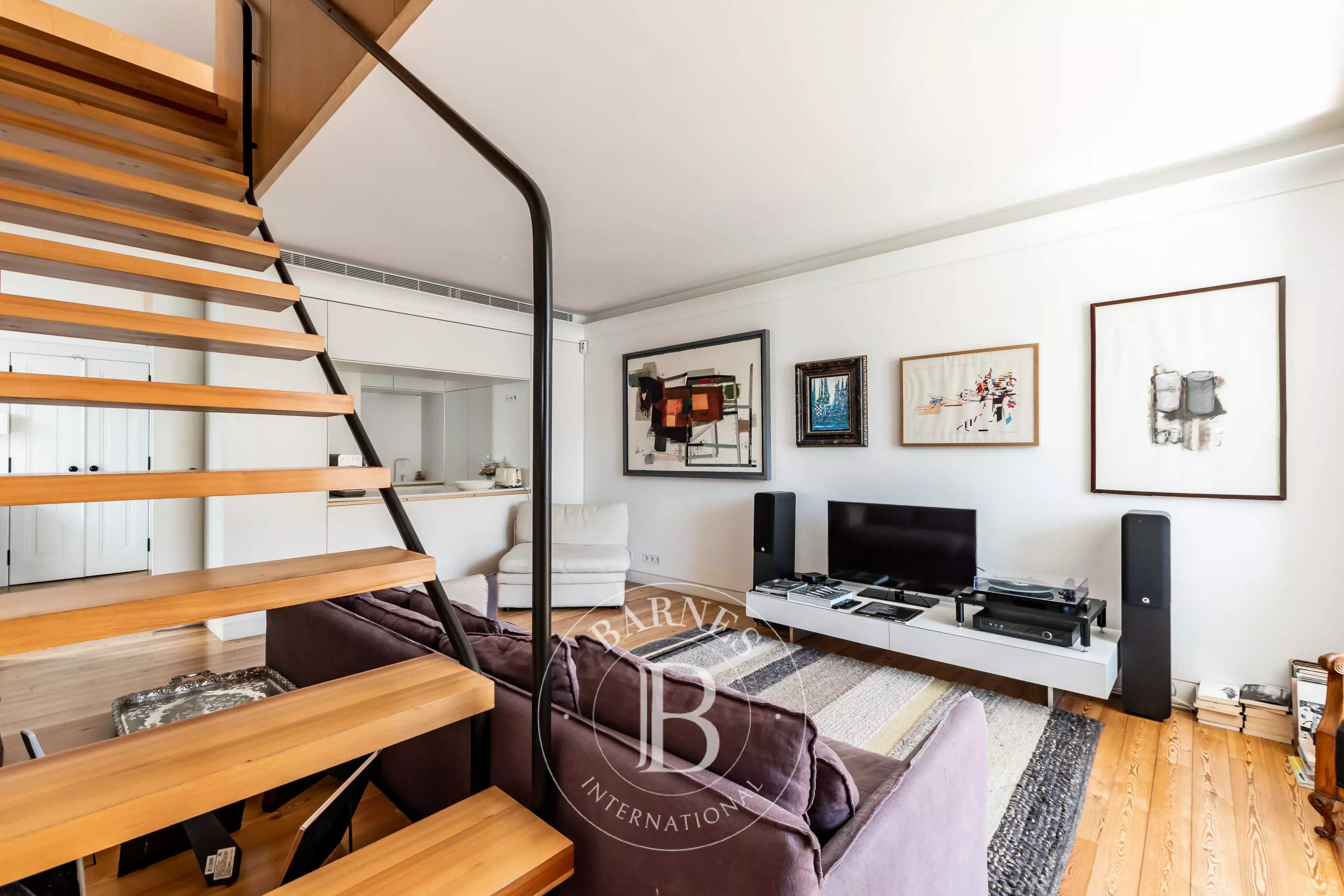 Avenidas Novas  - Appartement 5 Pi&egrave;ces 4 Chambres