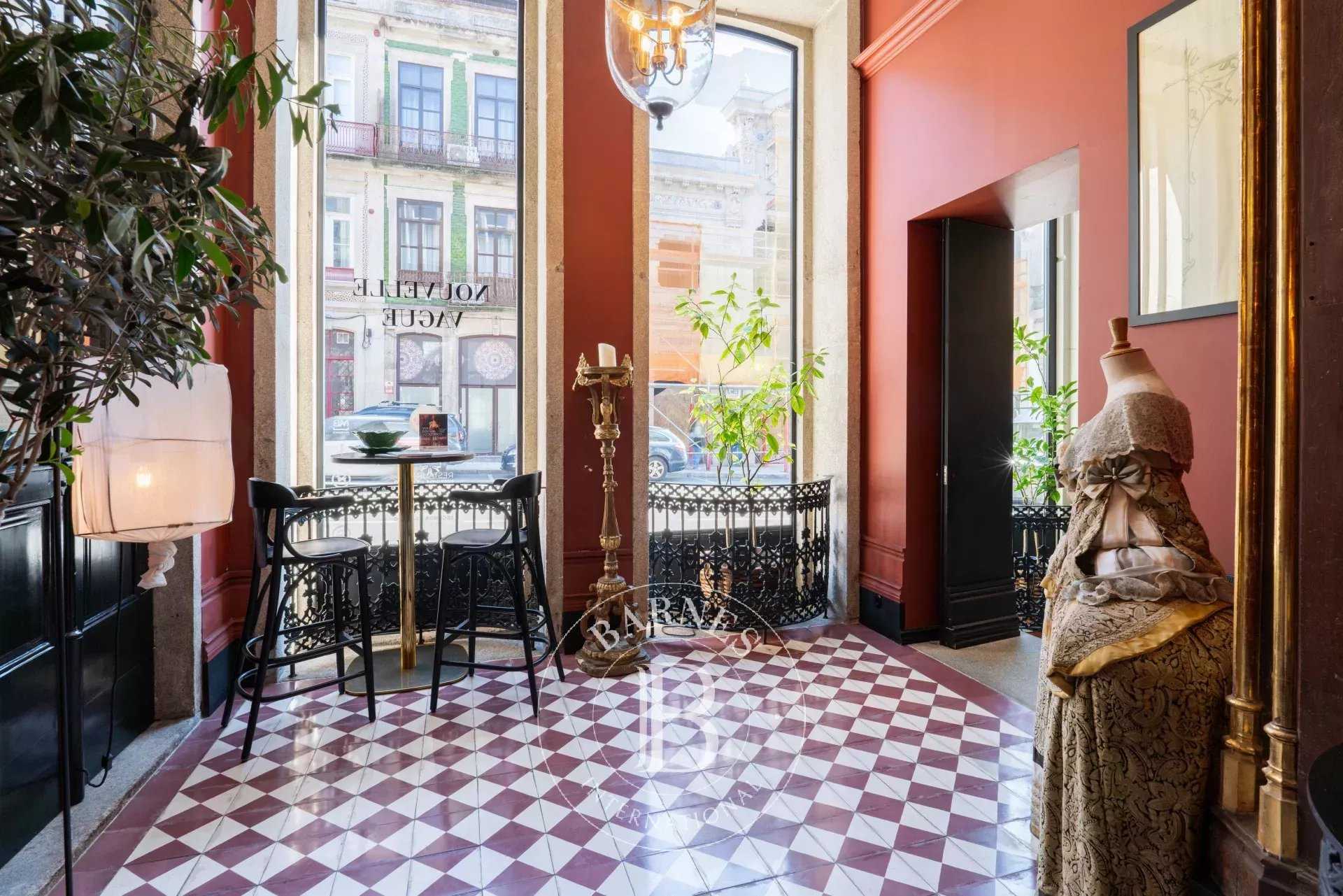 Cedofeita, Ildefonso, Sé, Miragaia, Nicolau, Vitória  - Hôtel 12 Pi&egrave;ces 10 Chambres