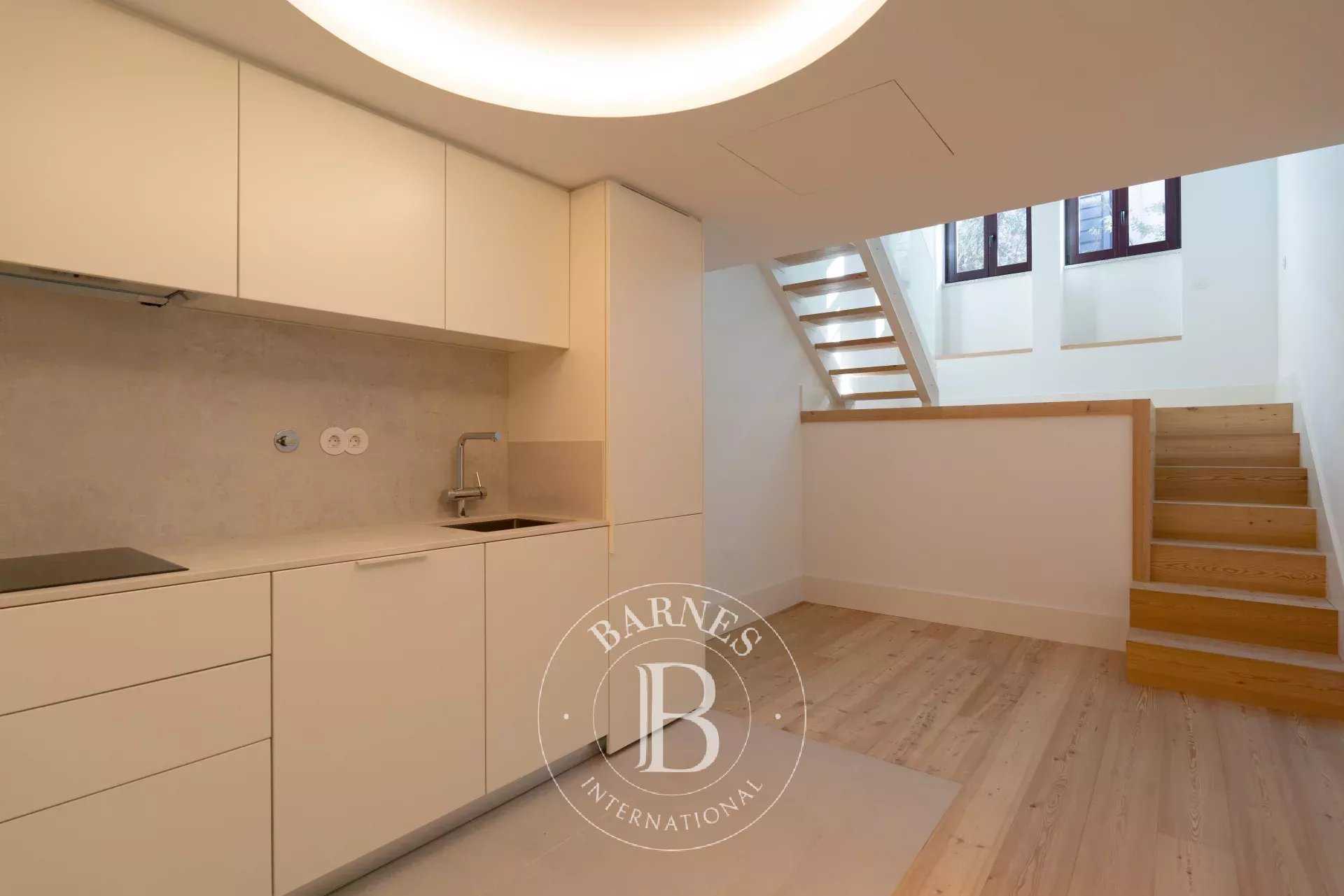 Cedofeita, Ildefonso, Sé, Miragaia, Nicolau, Vitória  - Piso 