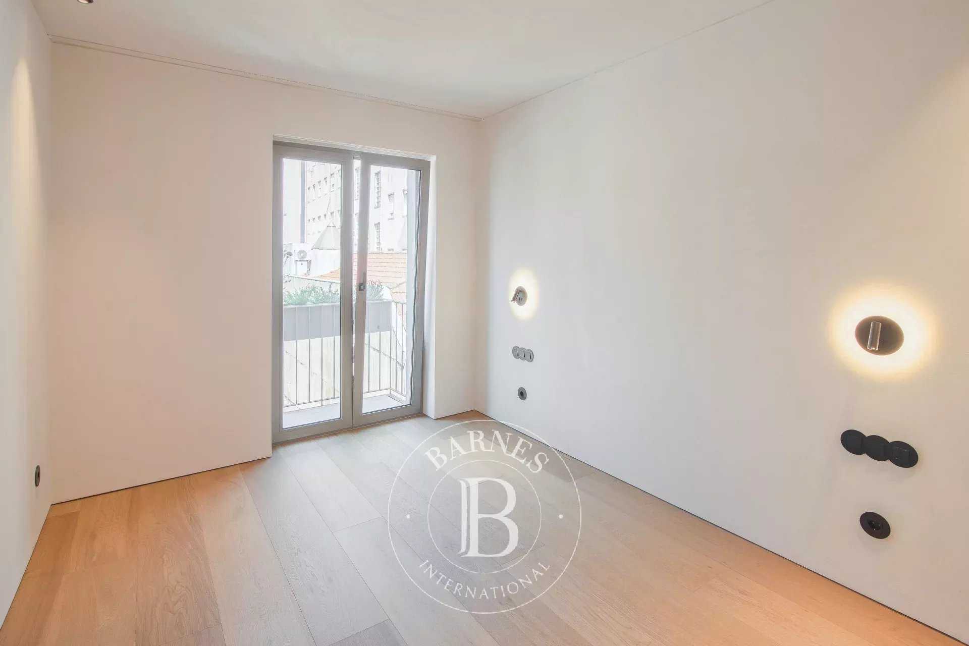 Porto  - Piso 2 Cuartos, 1 Habitacion