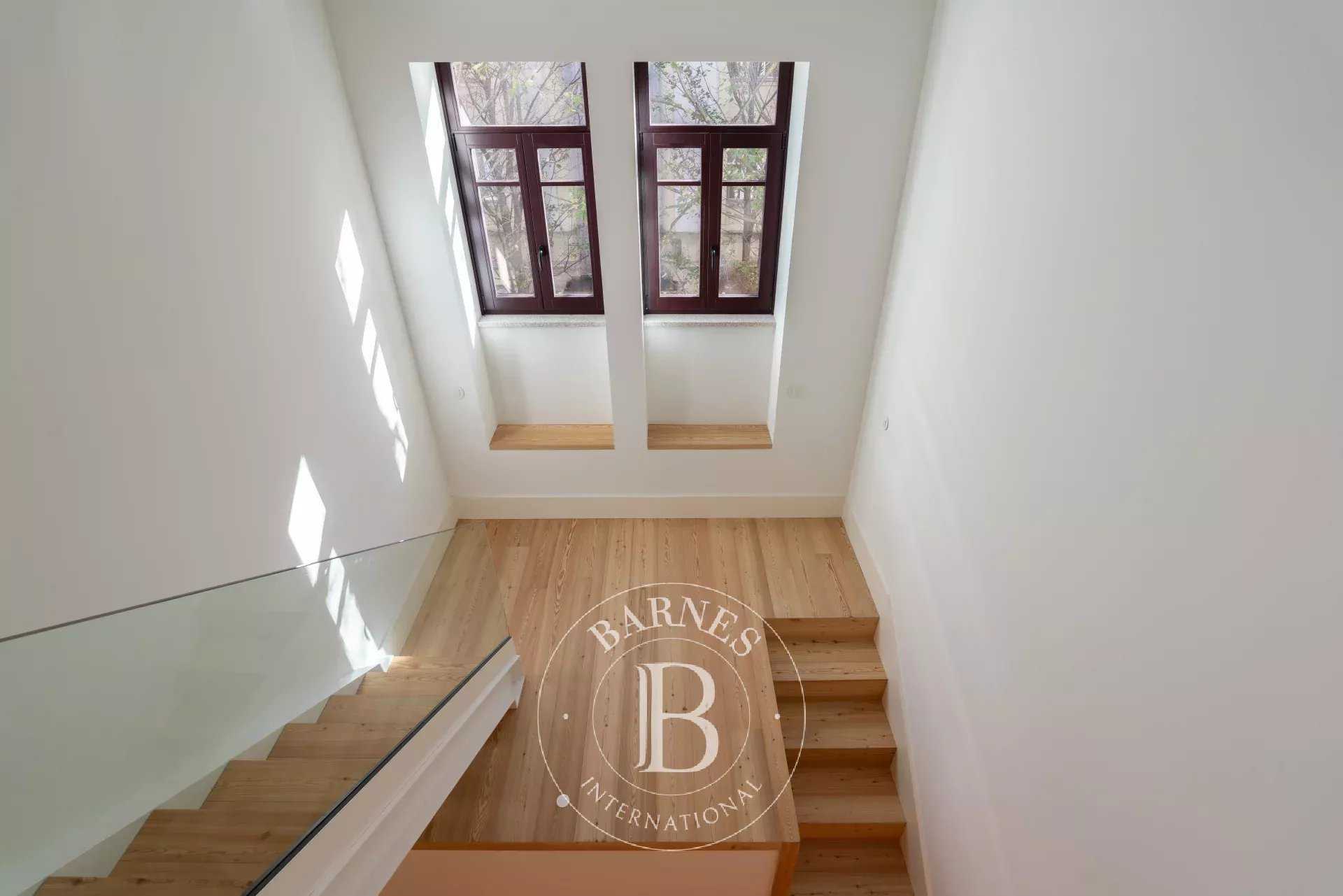 Cedofeita, Ildefonso, Sé, Miragaia, Nicolau, Vitória  - Piso 