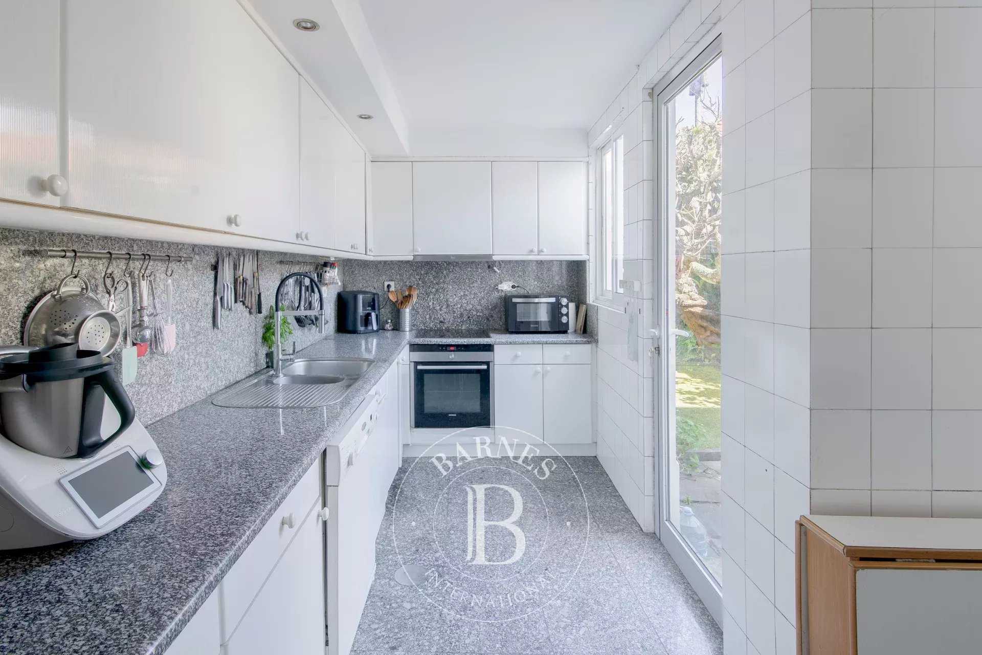 Porto  - Maison 5 Pi&egrave;ces 3 Chambres