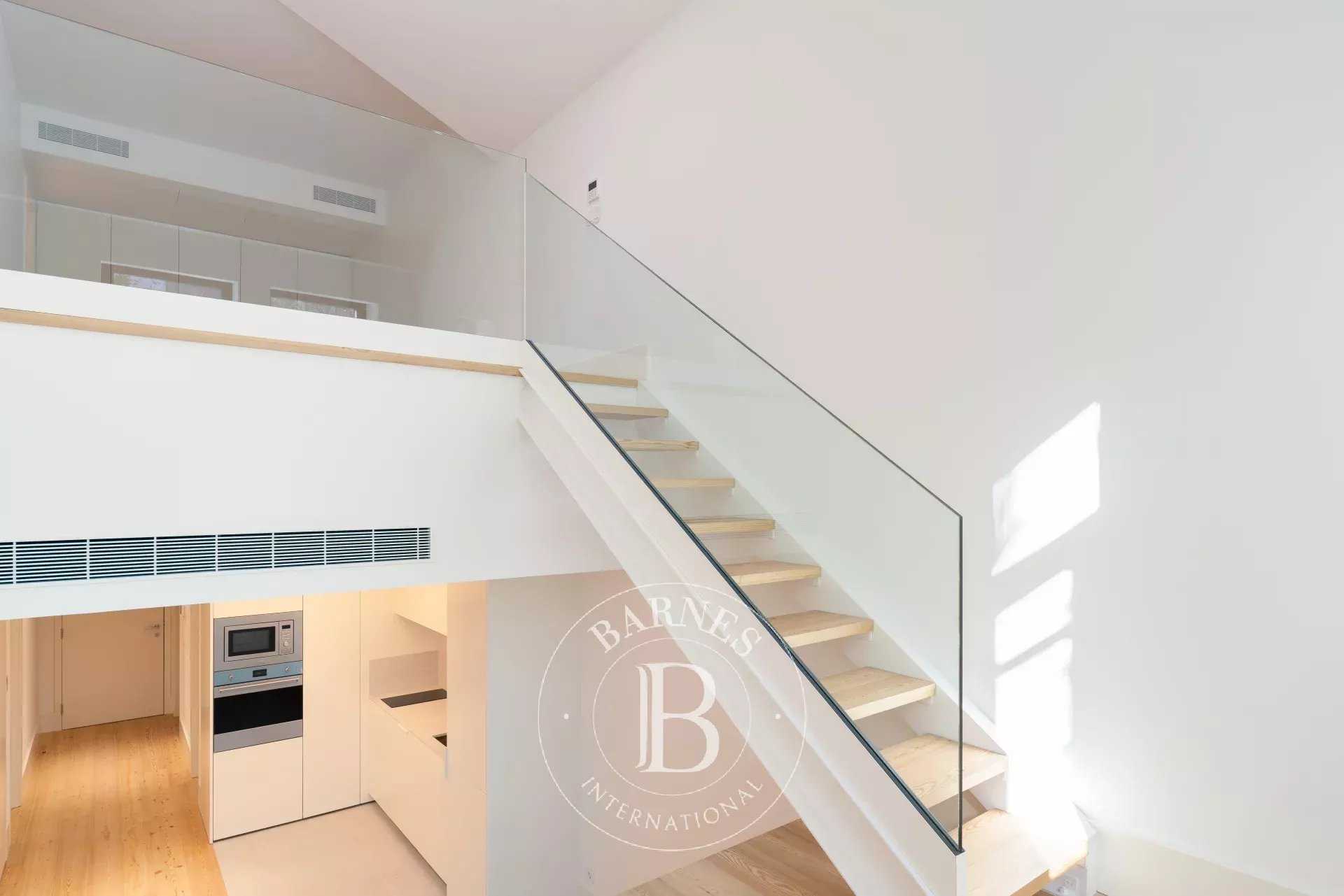 Cedofeita, Ildefonso, Sé, Miragaia, Nicolau, Vitória  - Piso 