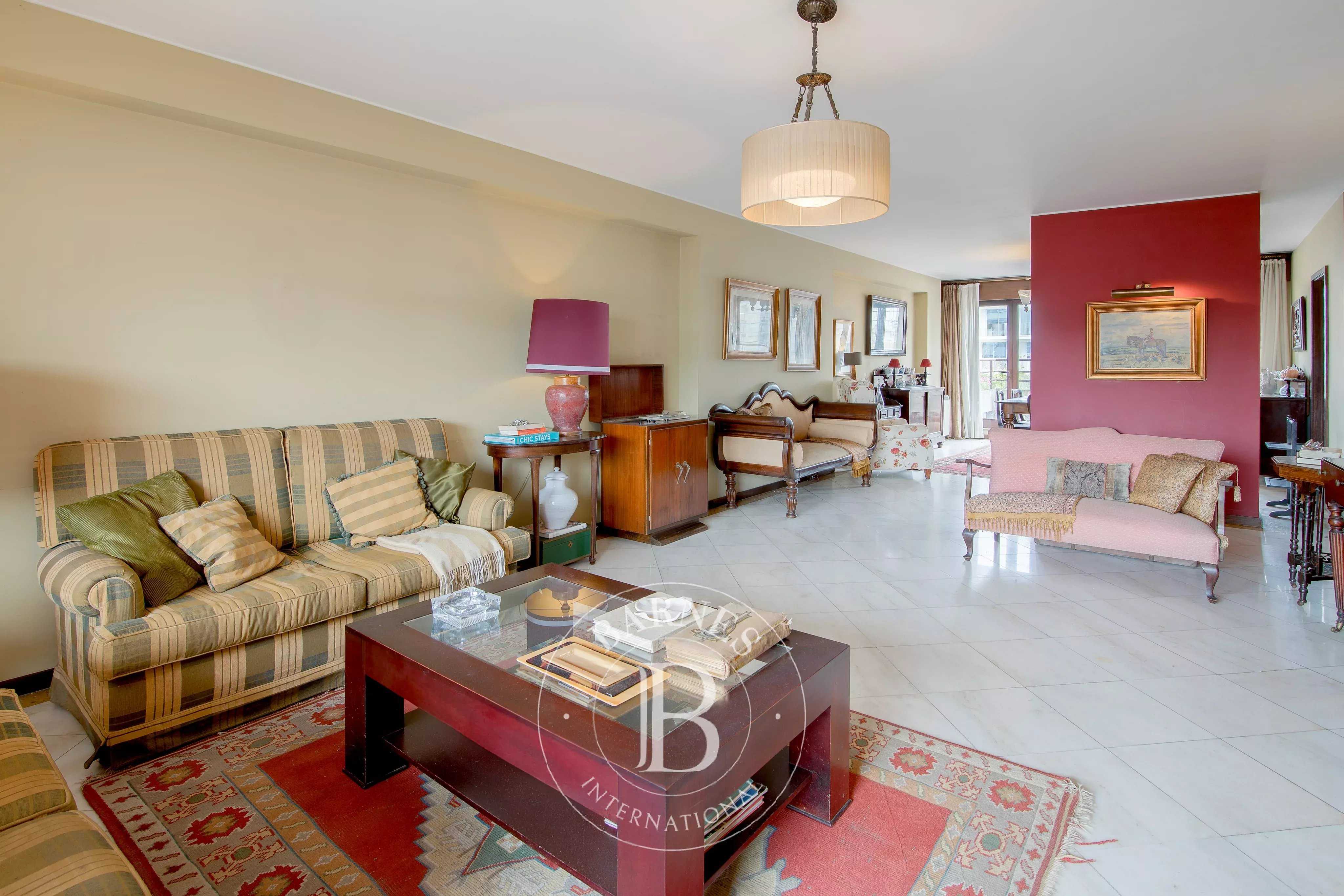 Porto  - Appartement 6 Pi&egrave;ces 5 Chambres