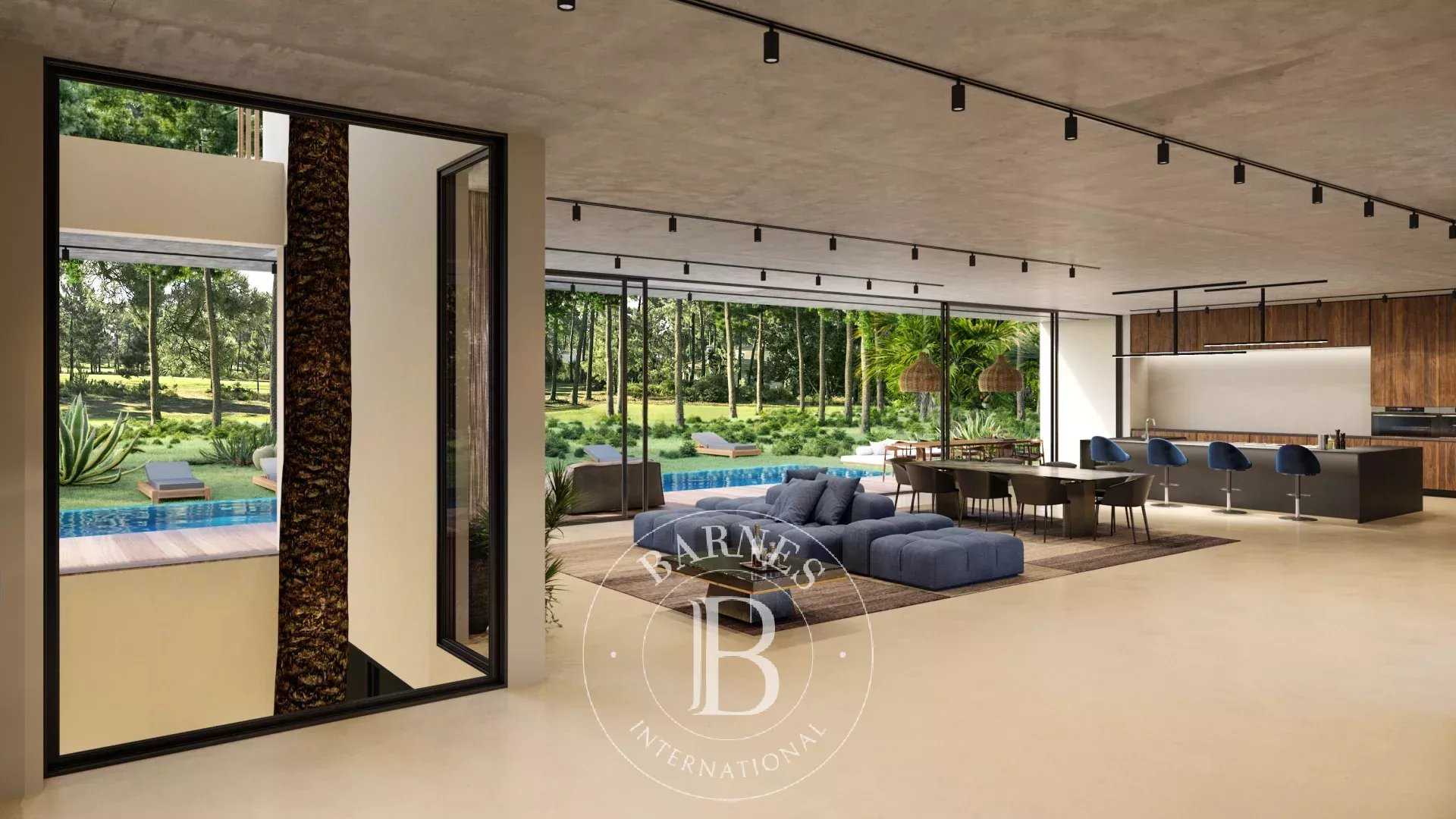 Charneca de Caparica e Sobreda  - House 4 Bedrooms