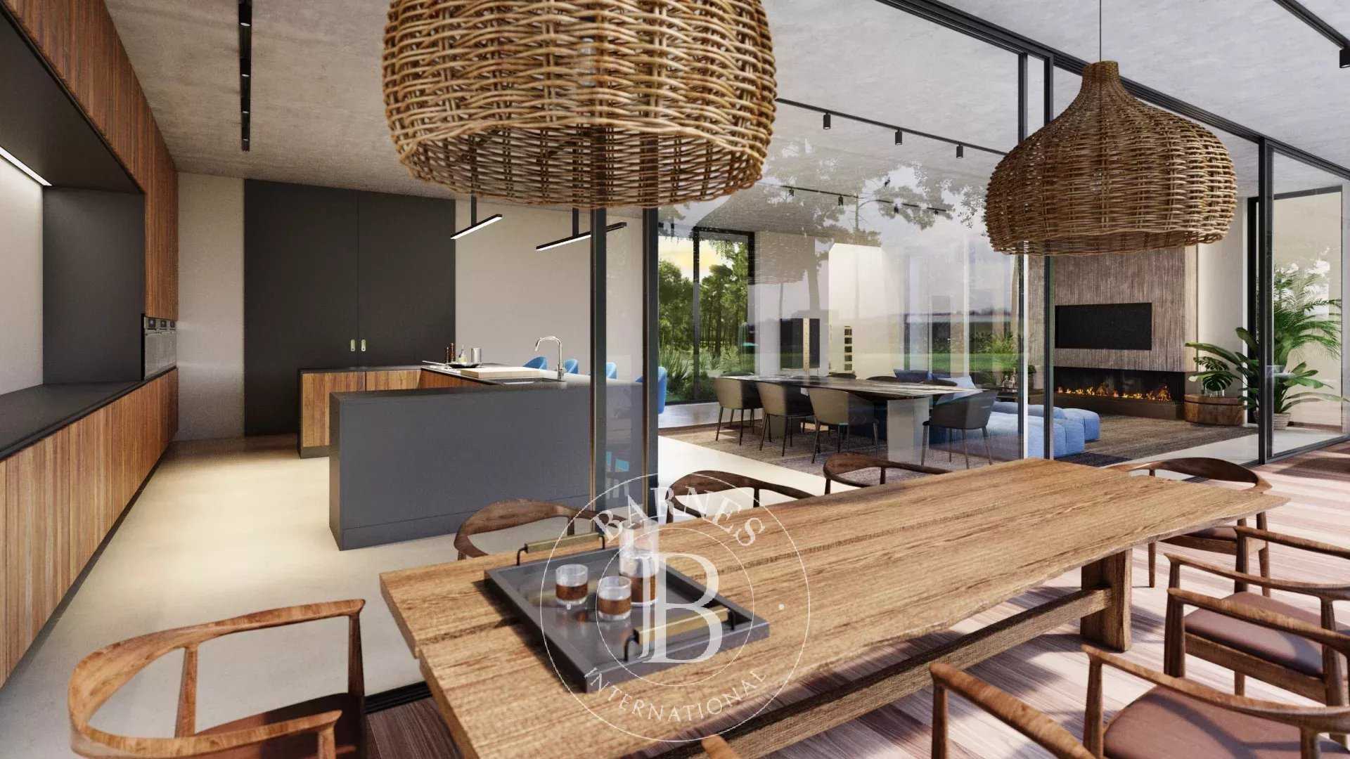 Charneca de Caparica e Sobreda  - House 4 Bedrooms