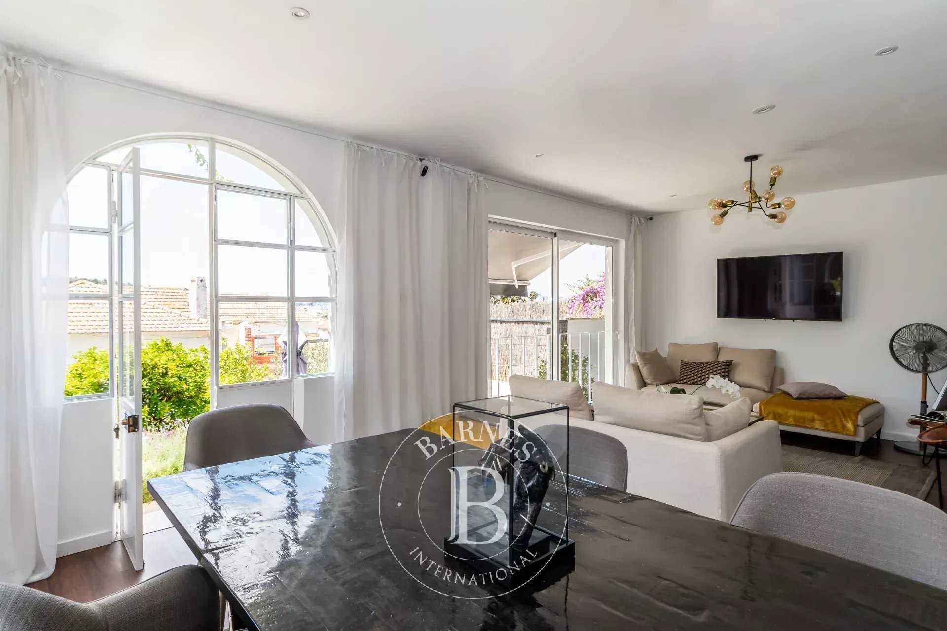 Lisboa  - Maison 5 Pi&egrave;ces 3 Chambres