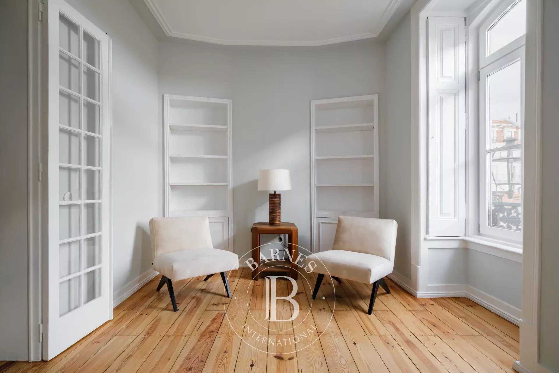 Santa Maria Maior  - Building 7 Bedrooms