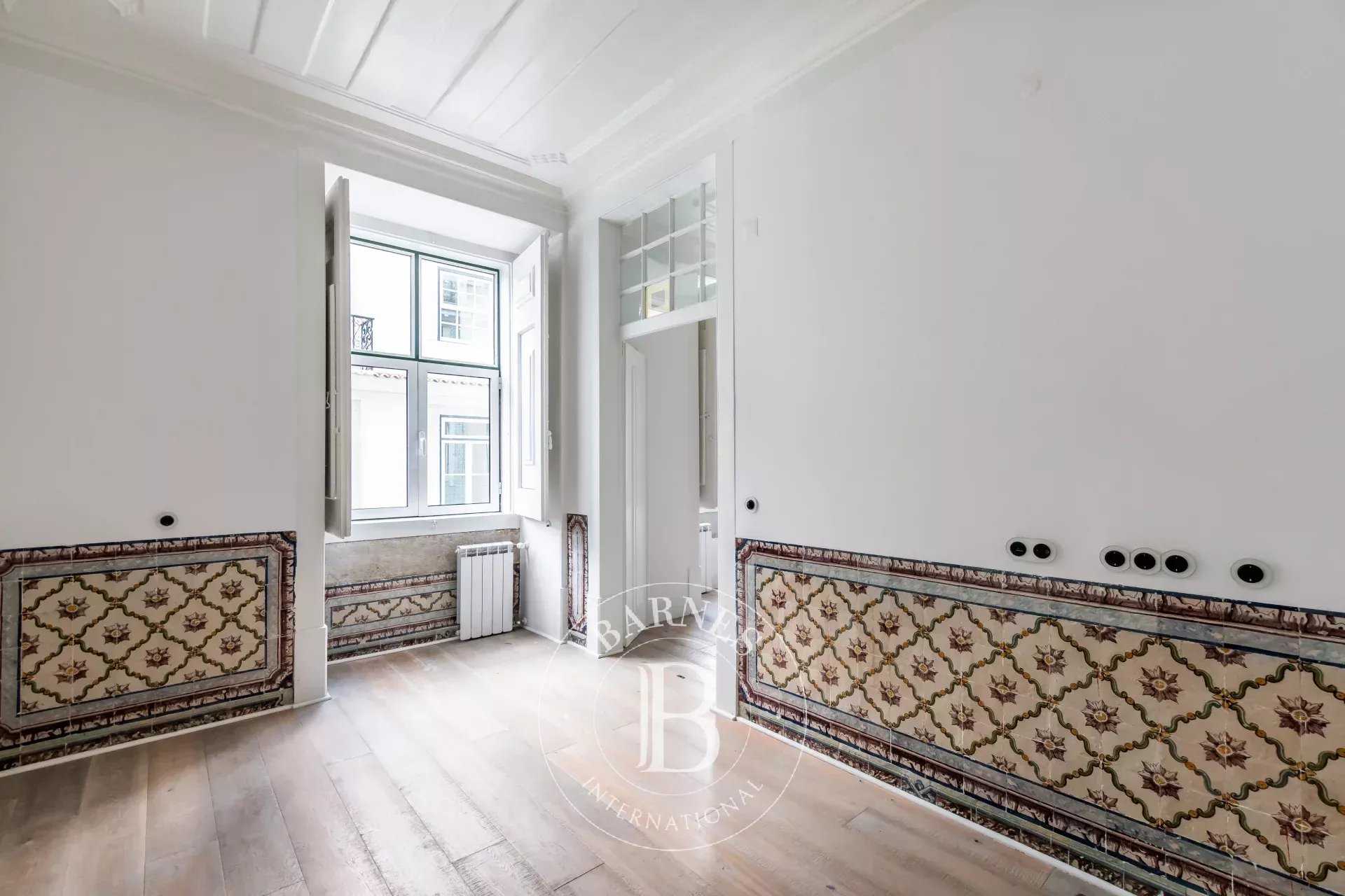 Santa Maria Maior  - Appartement 5 Pièces 2 Chambres