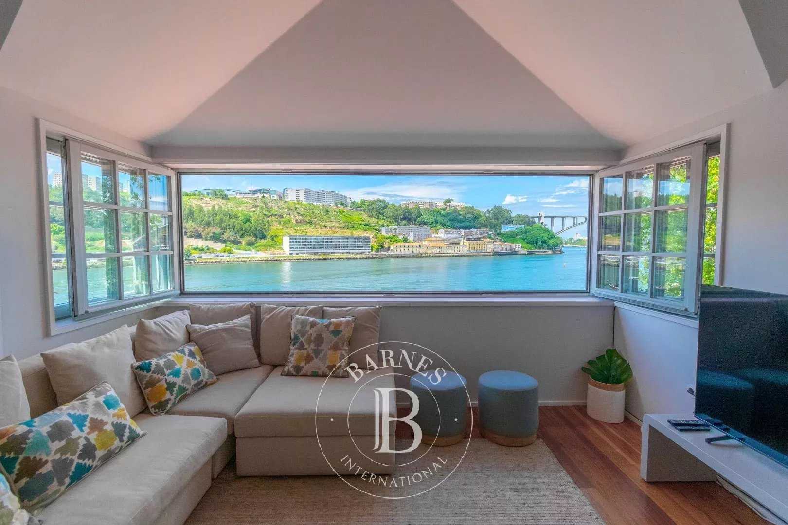 Lordelo do Ouro e Massarelos  - Piso 3 Cuartos 2 Habitaciones