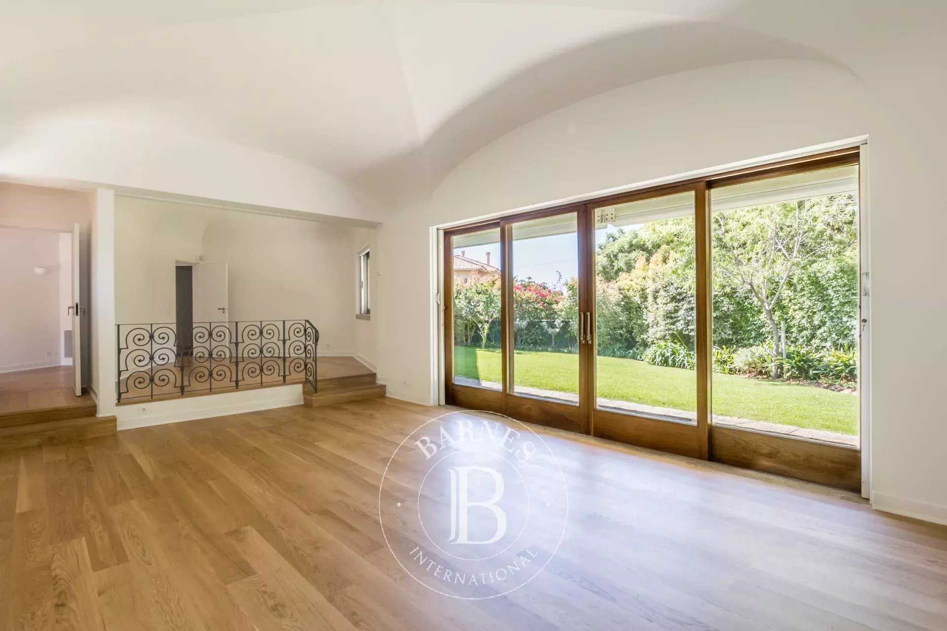 Maison Cascais e Estoril  -  ref 86394776 (picture 1)