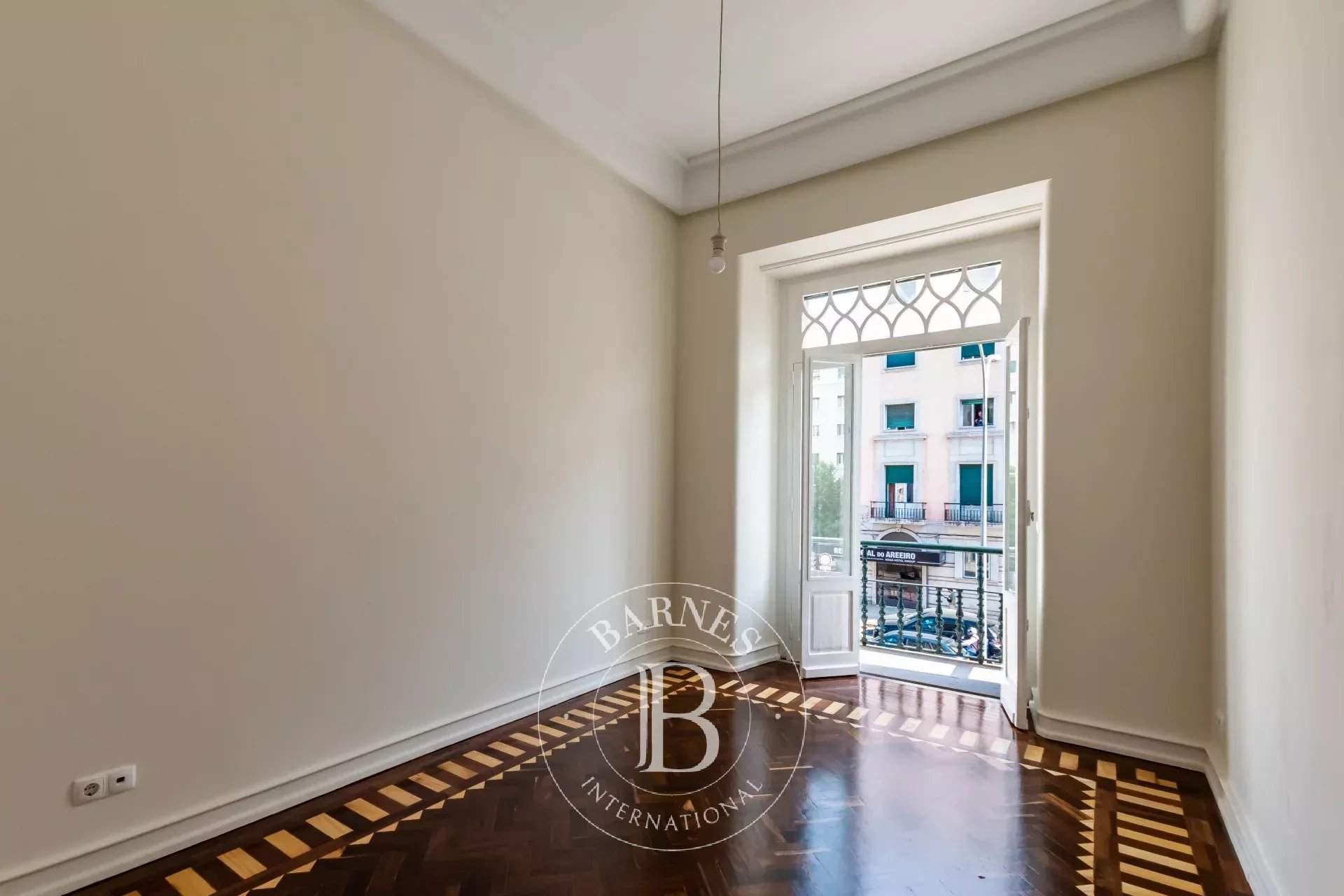 Areeiro  - Apartment 5 Bedrooms - picture 11