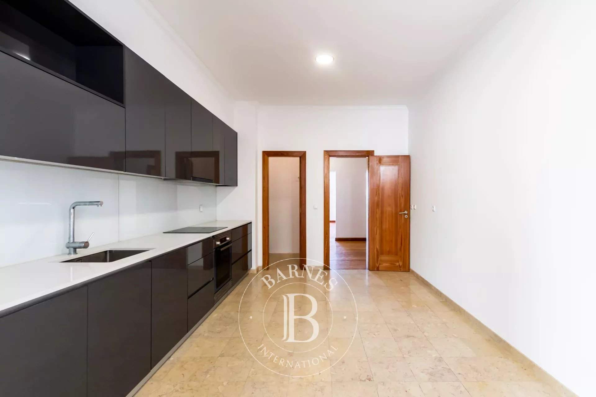 Santa Maria Maior  - Appartement 3 Pièces 2 Chambres - picture 4