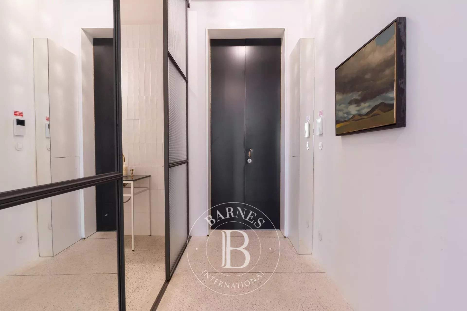   - Studio 1 Bedroom - picture 13