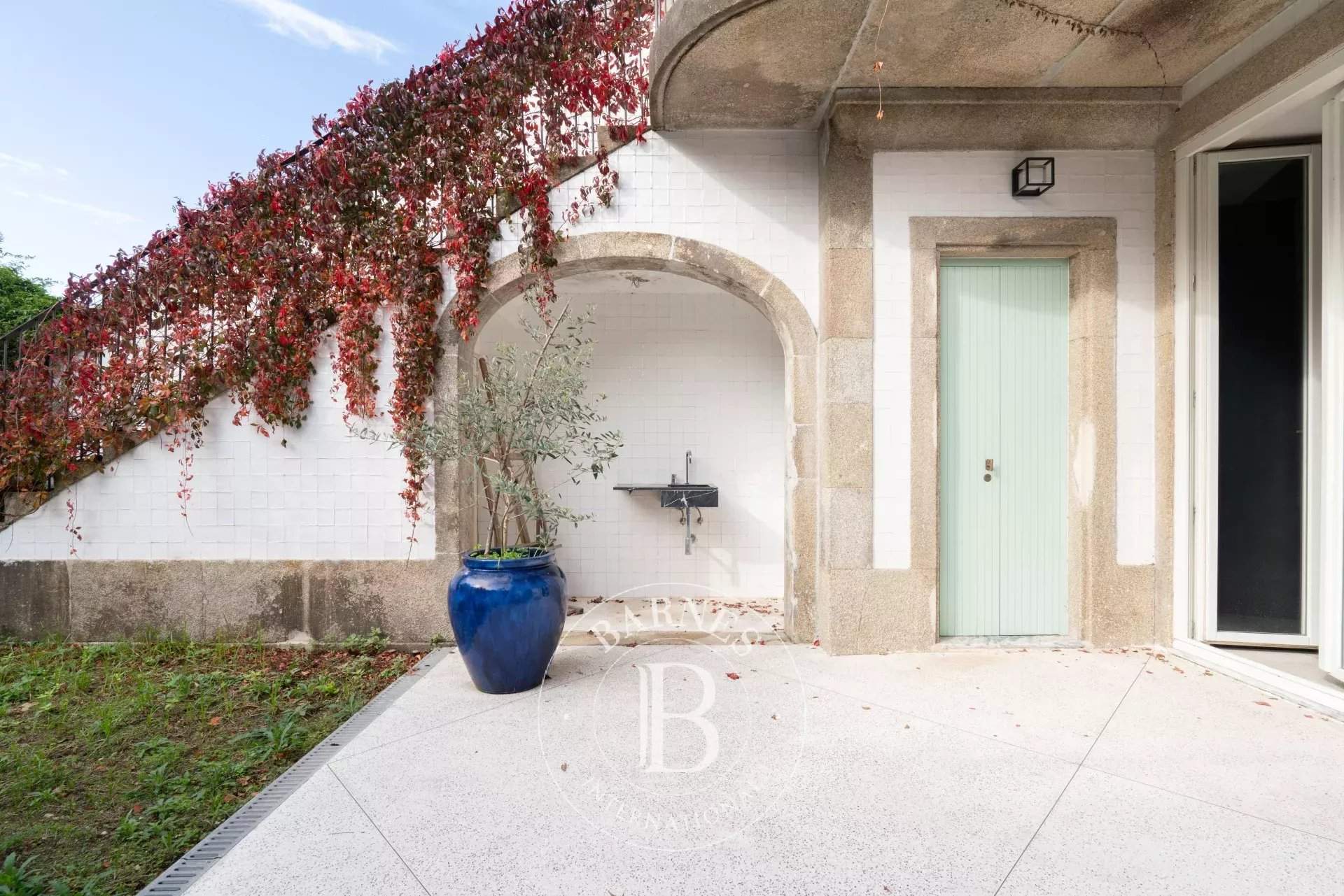   - Studio 1 Bedroom - picture 2