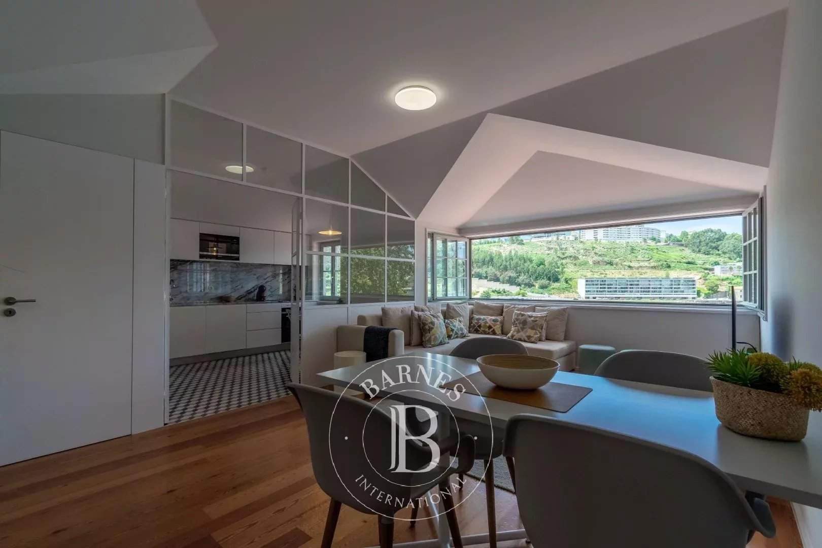 Lordelo do Ouro e Massarelos  - Piso 3 Cuartos 2 Habitaciones - picture 8