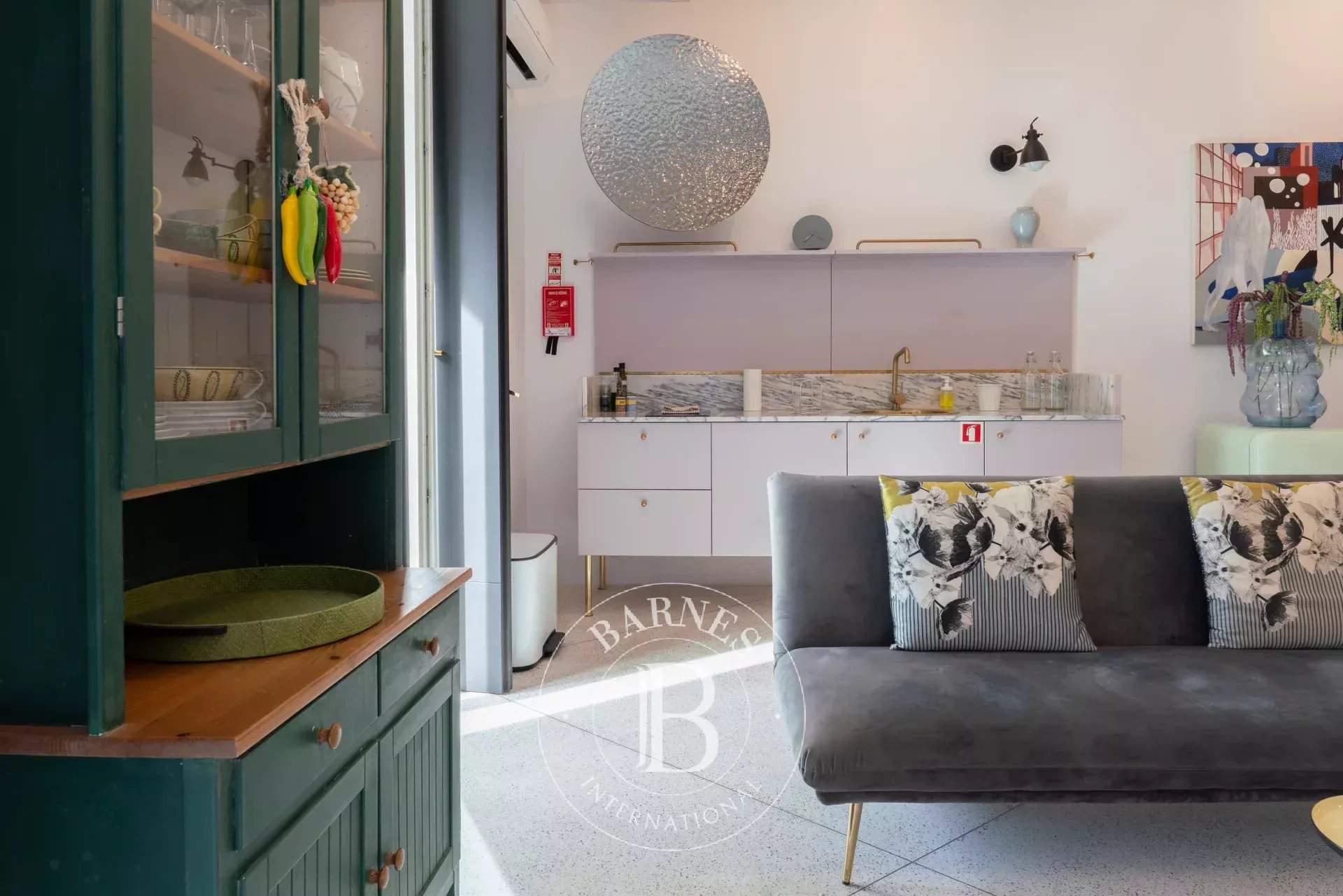   - Studio 1 Bedroom - picture 7