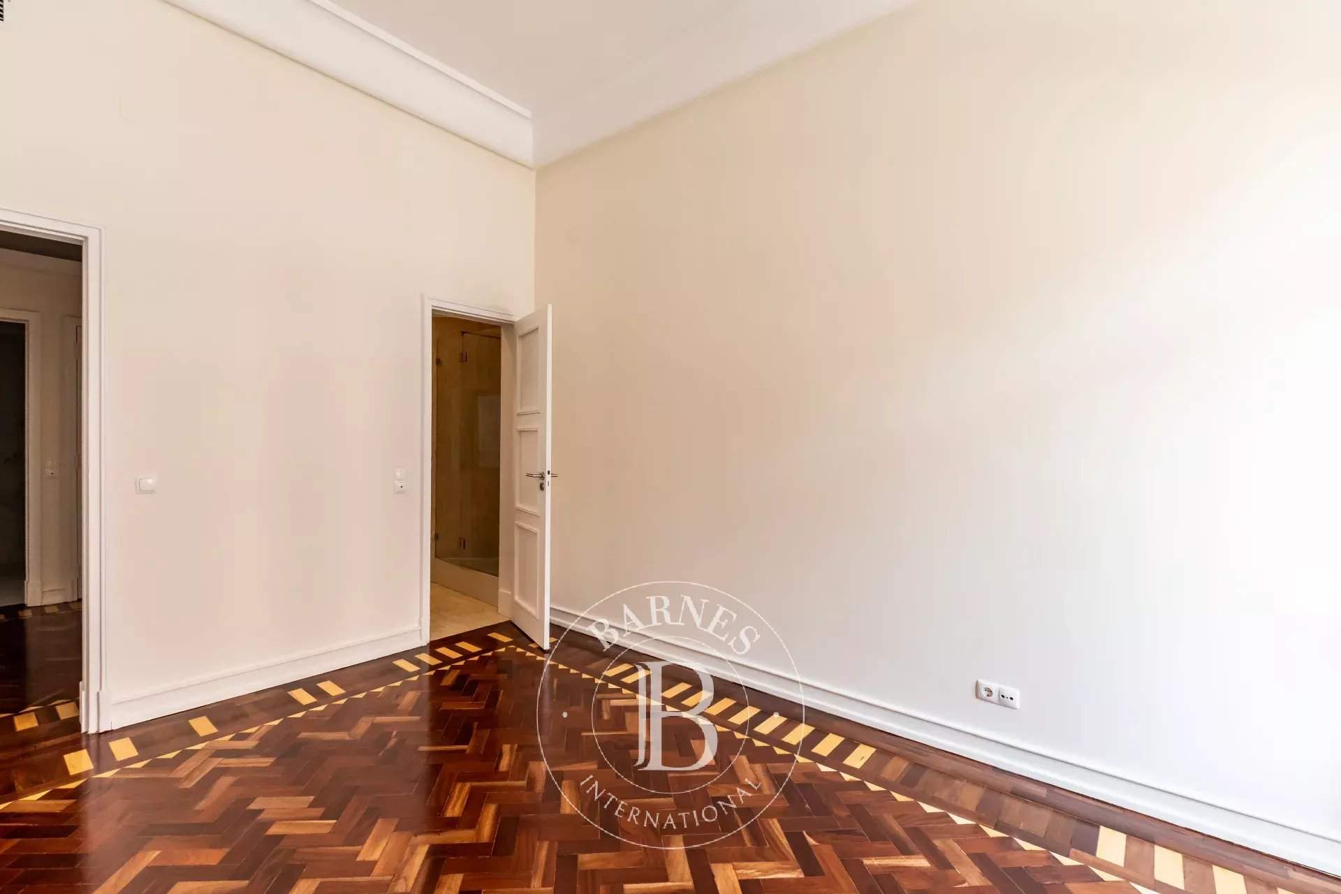 Areeiro  - Apartment 5 Bedrooms - picture 17