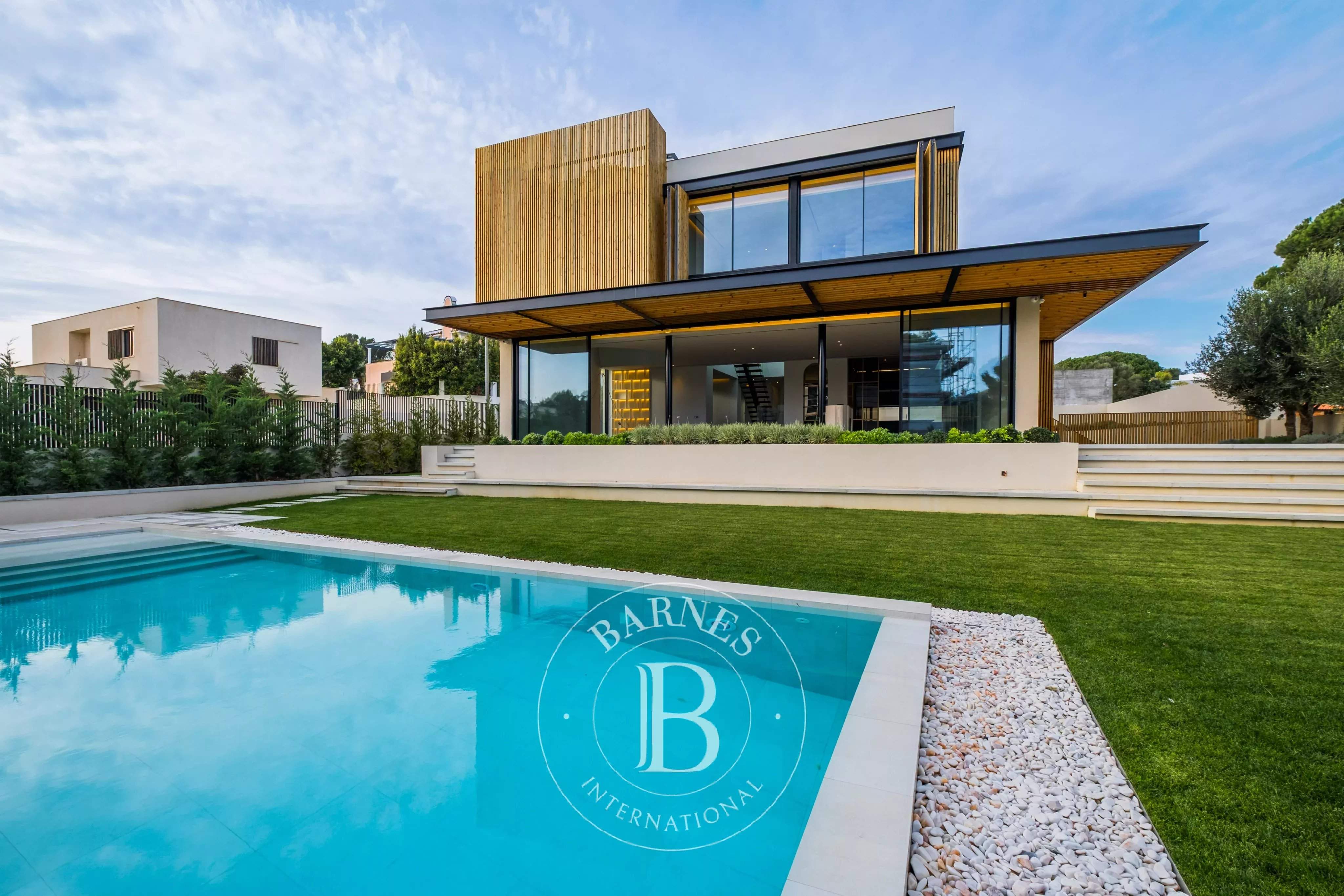 Cascais e Estoril  - House  - picture 1