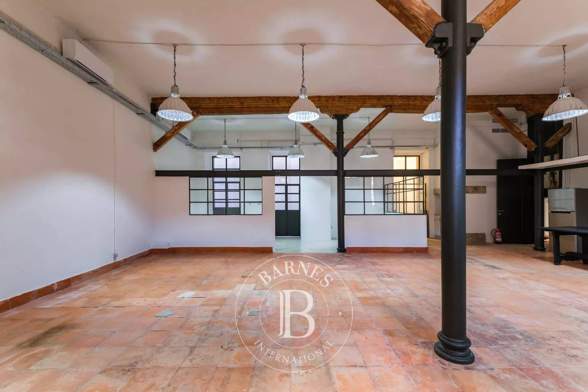 Santa Maria Maior  - Building 7 Bedrooms - picture 7