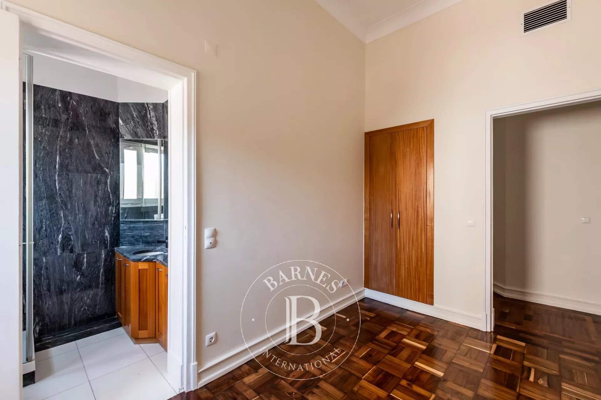 Areeiro  - Apartment 5 Bedrooms - picture 10