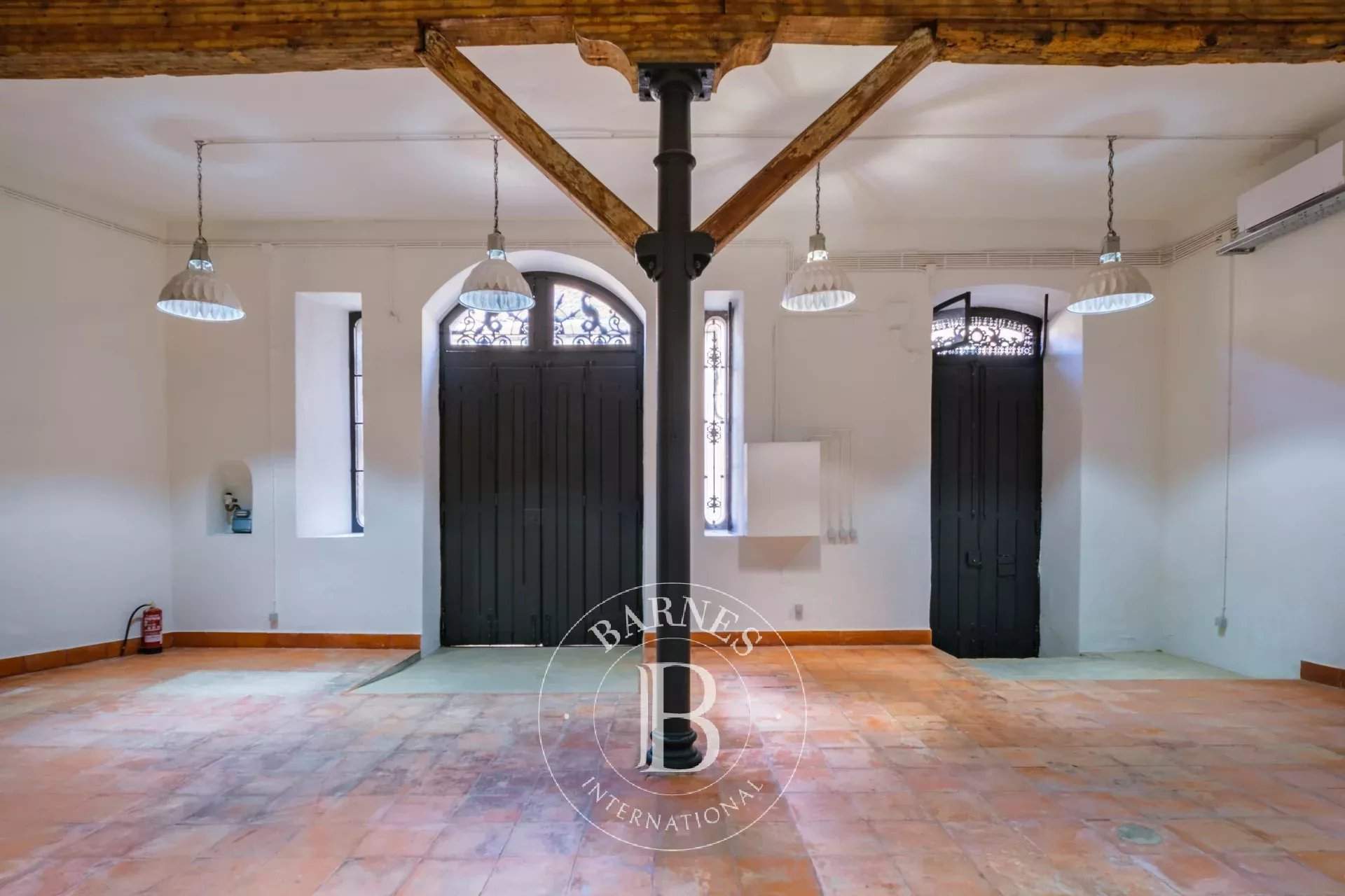 Santa Maria Maior  - Building 7 Bedrooms - picture 9