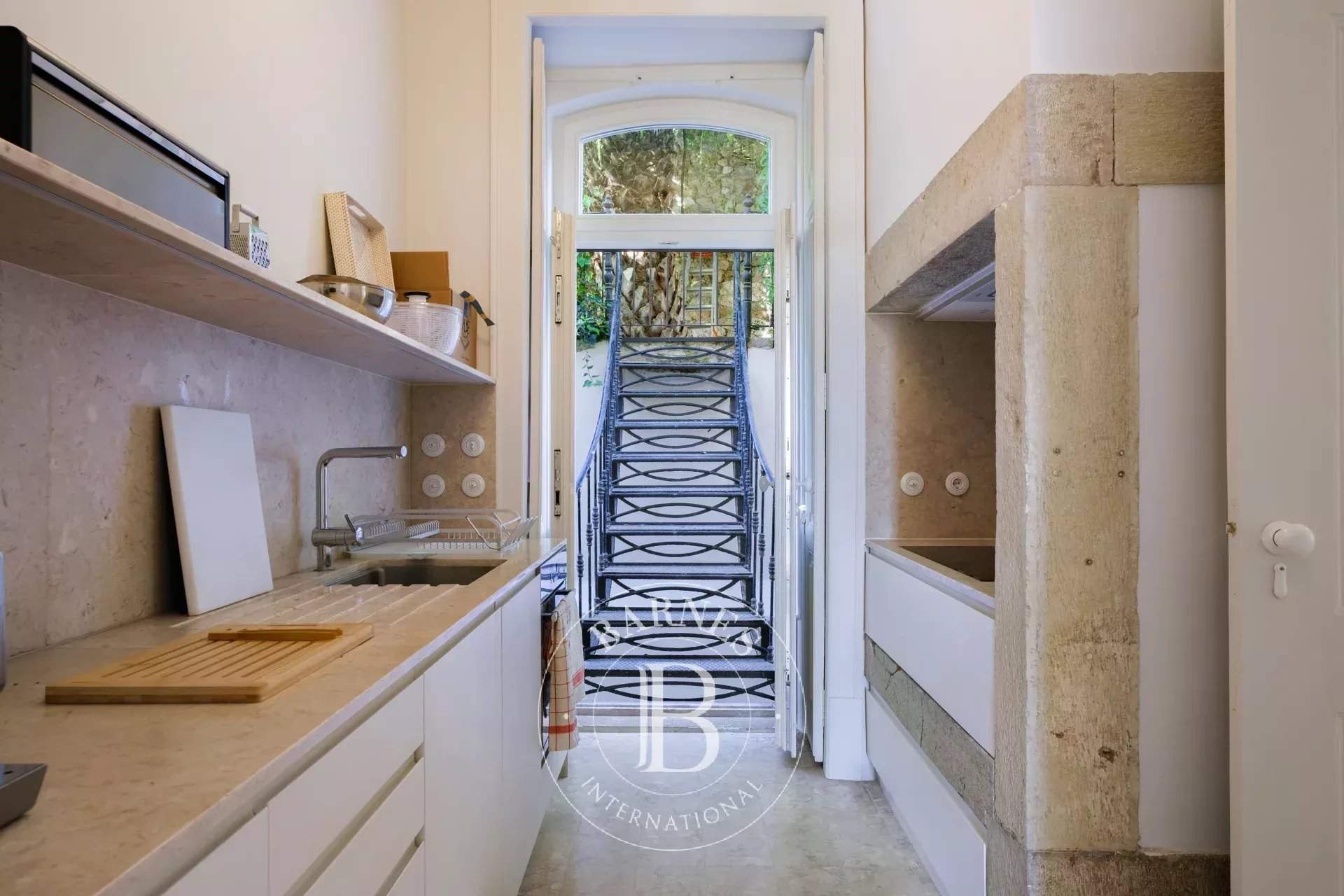 Santa Maria Maior  - Building 7 Bedrooms - picture 13